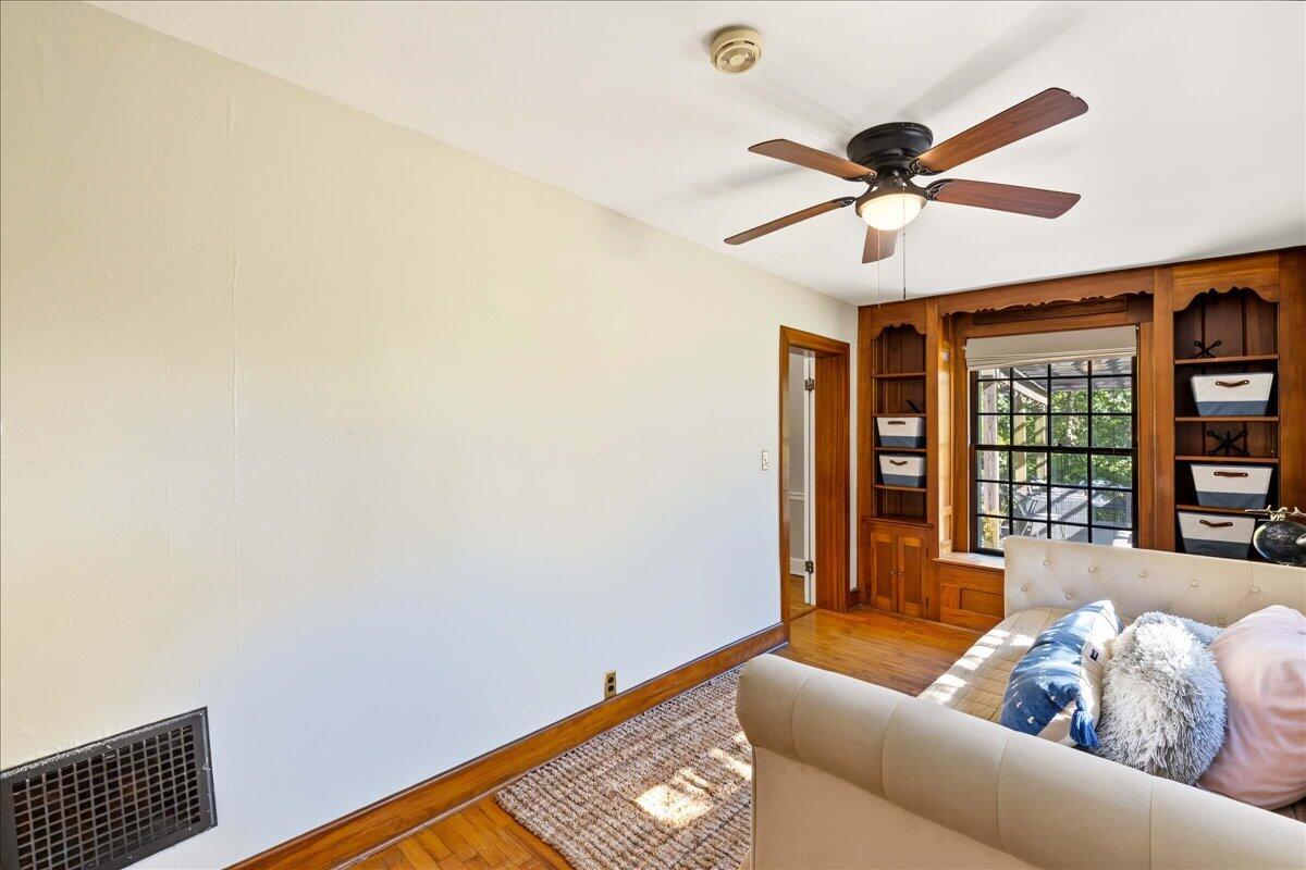 8 Rockland Court Property Photo 17