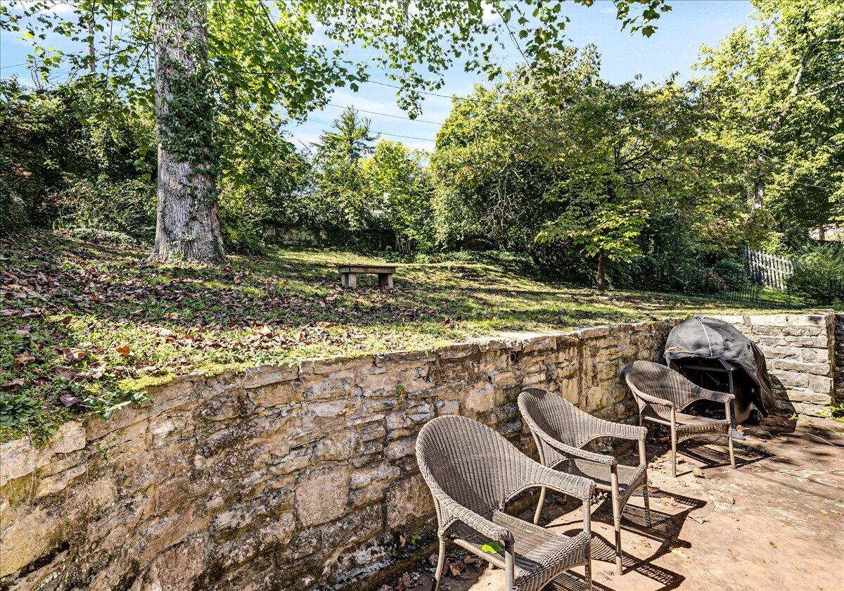 8 Rockland Court Property Photo 44