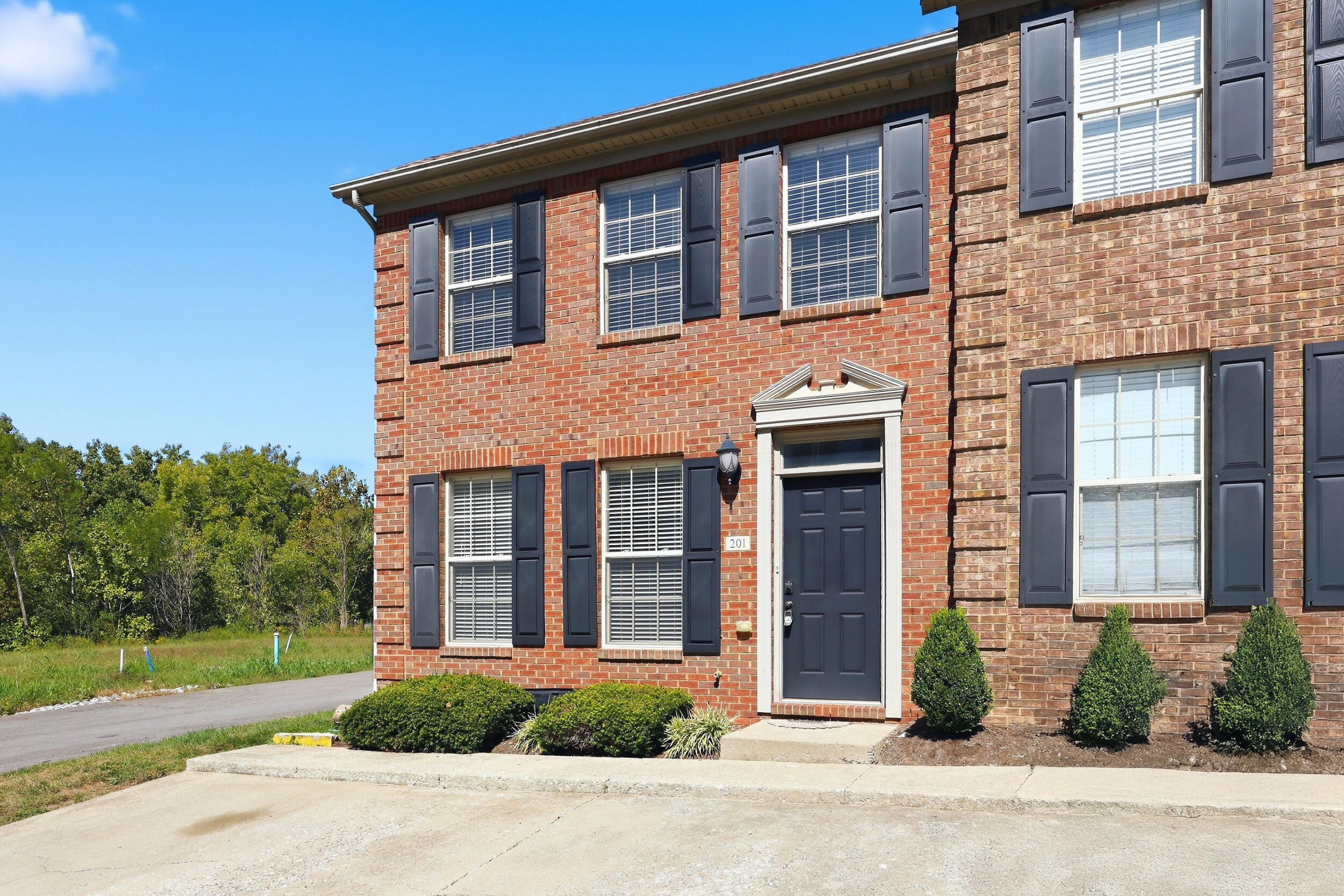 1145 Appian Crossing Way 201 Property Photo 1