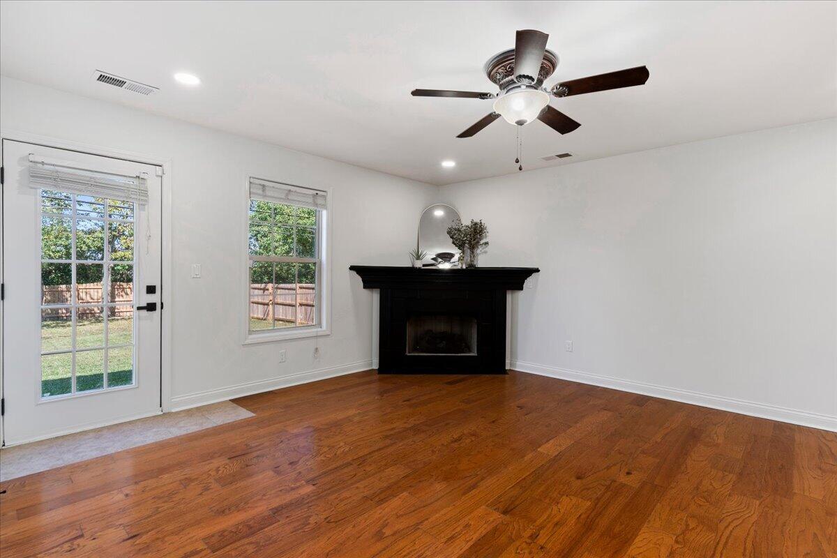 2161 Drummond Drive Property Photo 19