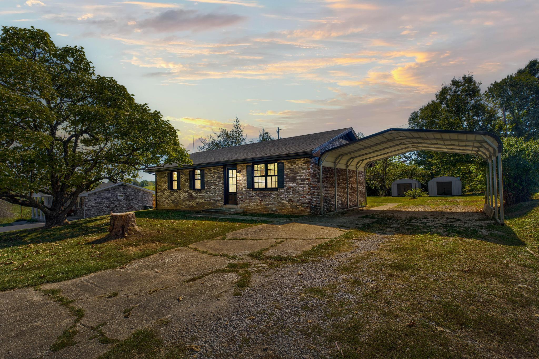196 Greenhill Way Property Photo 1