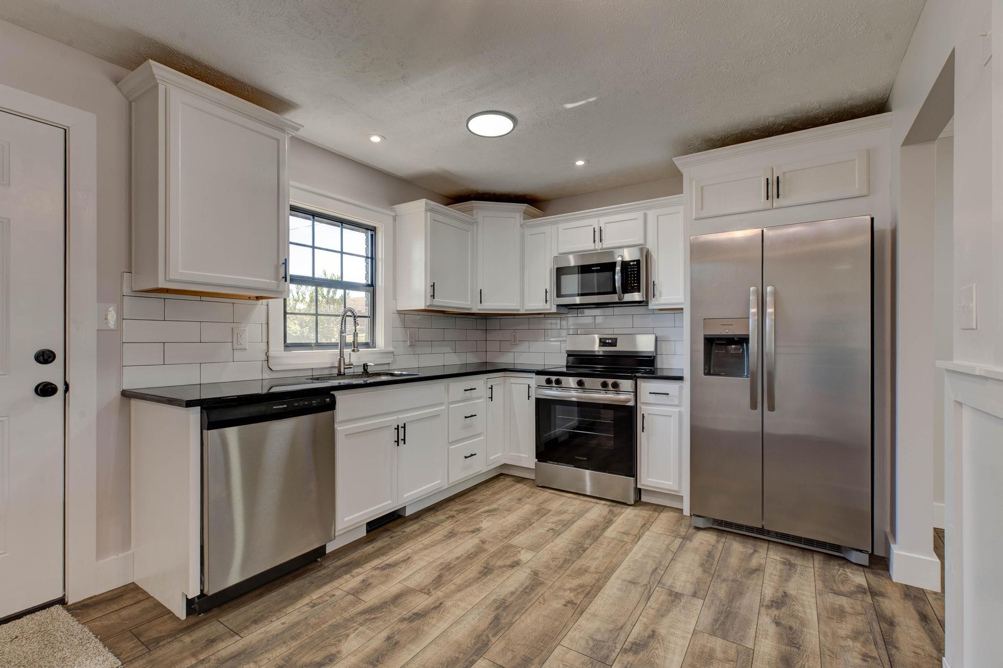 196 Greenhill Way Property Photo 8