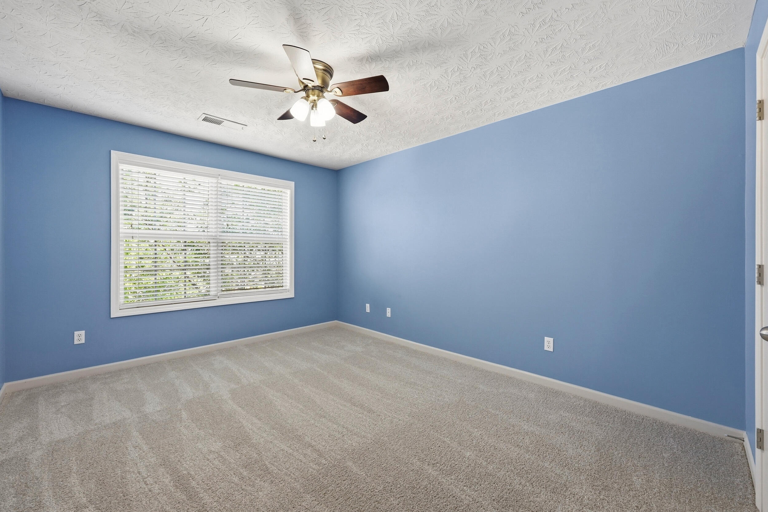 4069 Sweetspire Drive Property Photo 28