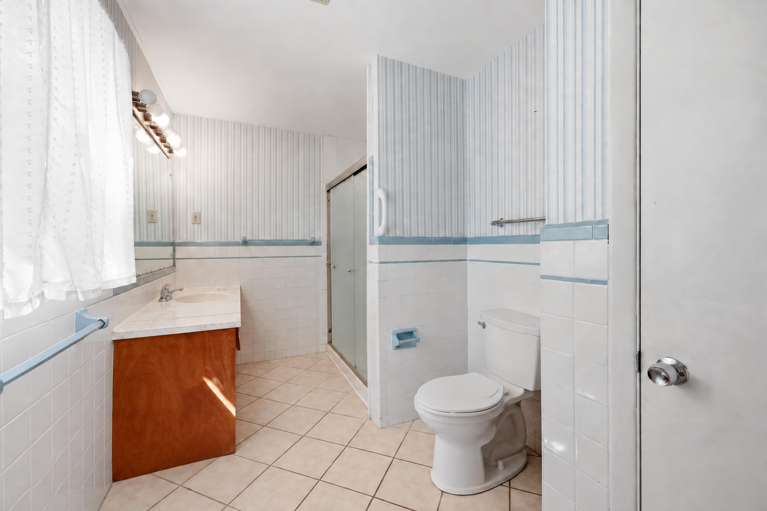 1272 Standish Way Property Photo 35
