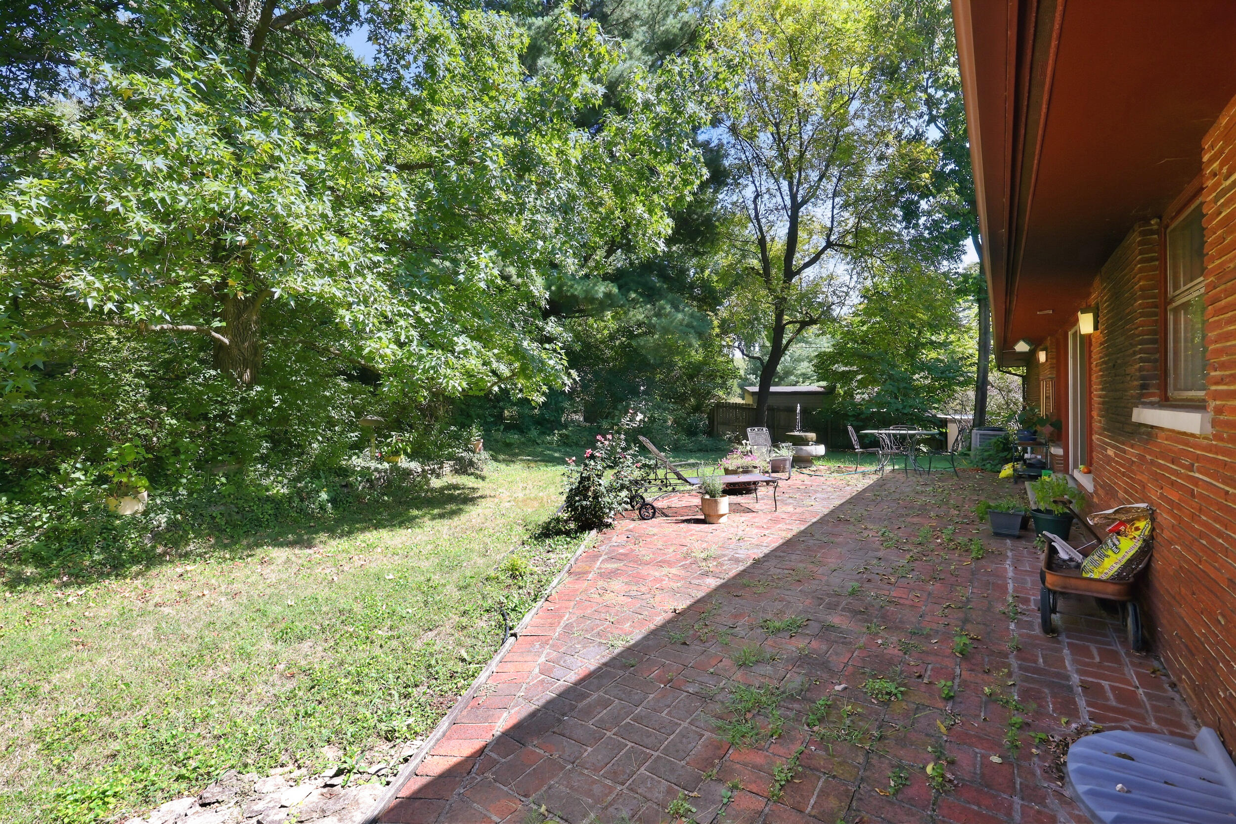 1272 Standish Way Property Photo 40