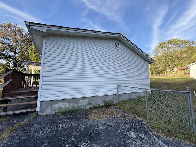 3006 N Highway 421 Property Photo 2