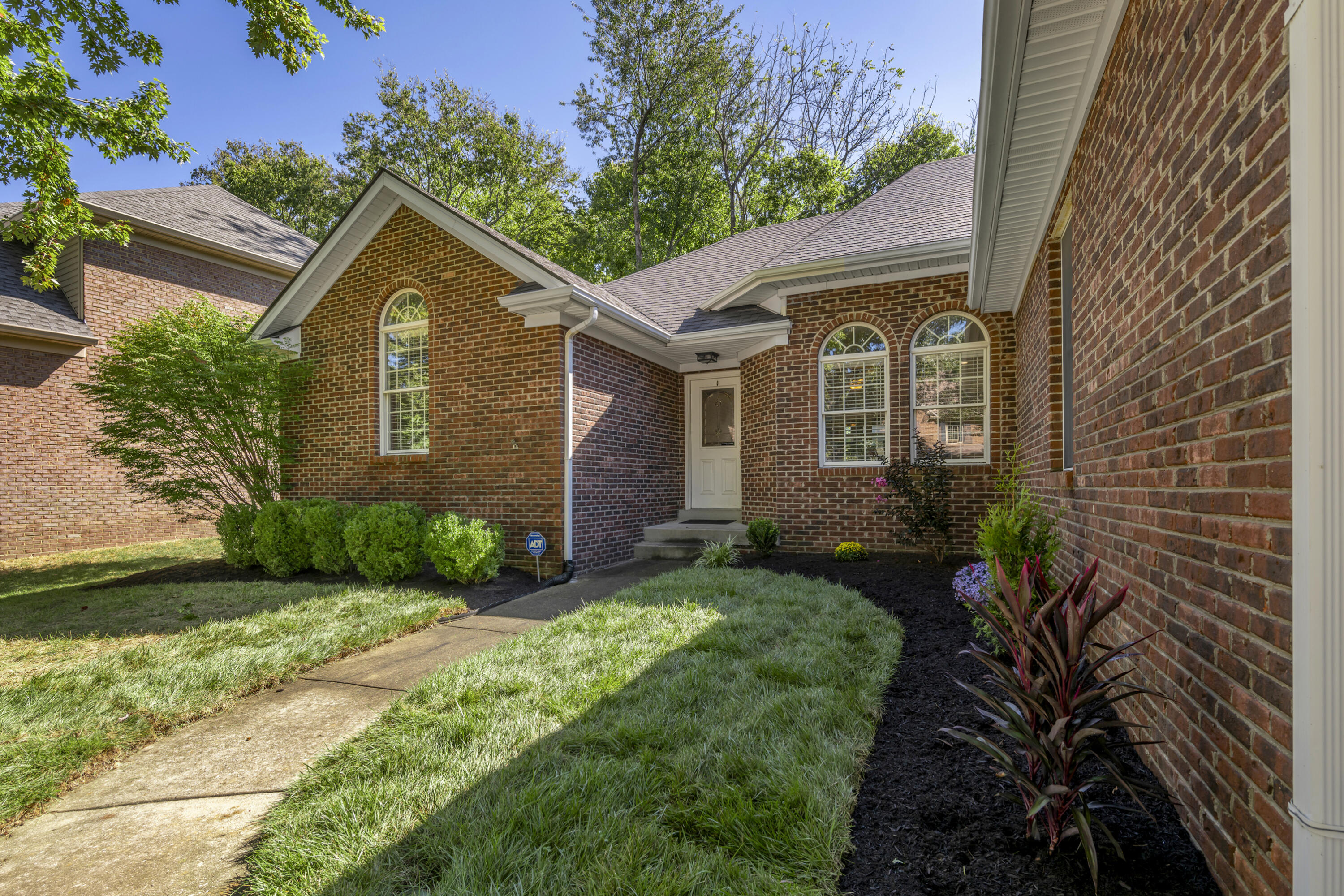 3016 Old Field Way Property Photo 3