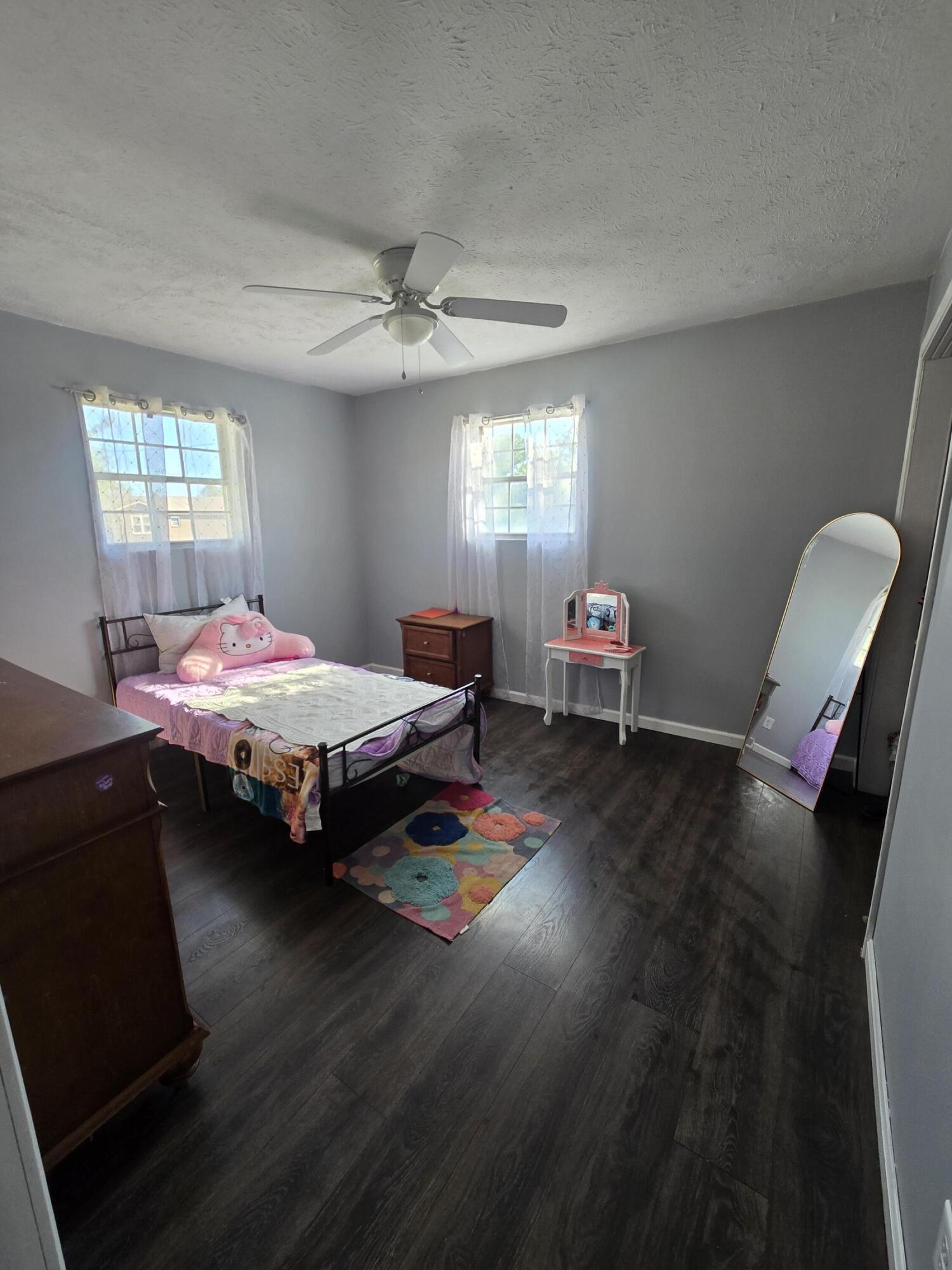 1463 Old Hwy 90 Property Photo 5