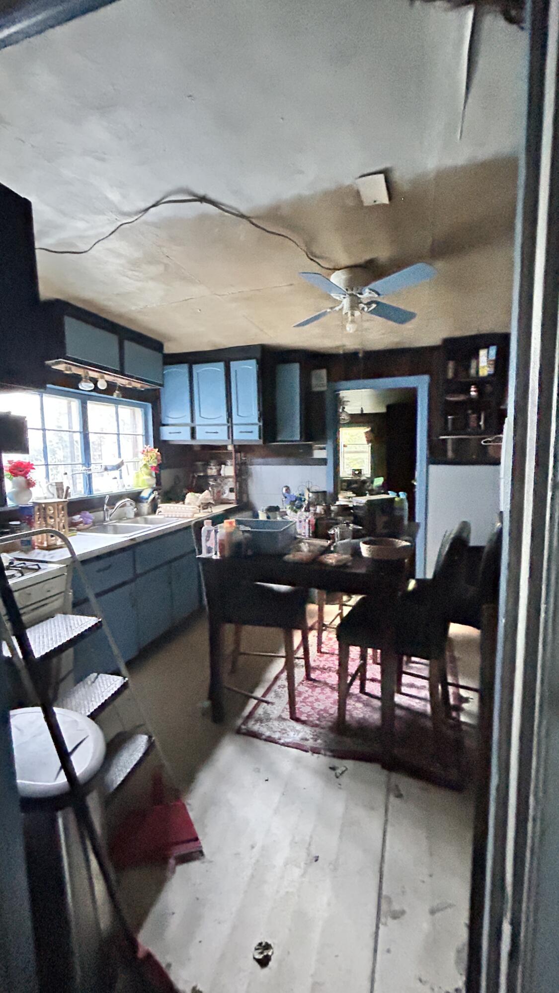 111 N Central Avenue Property Photo 4