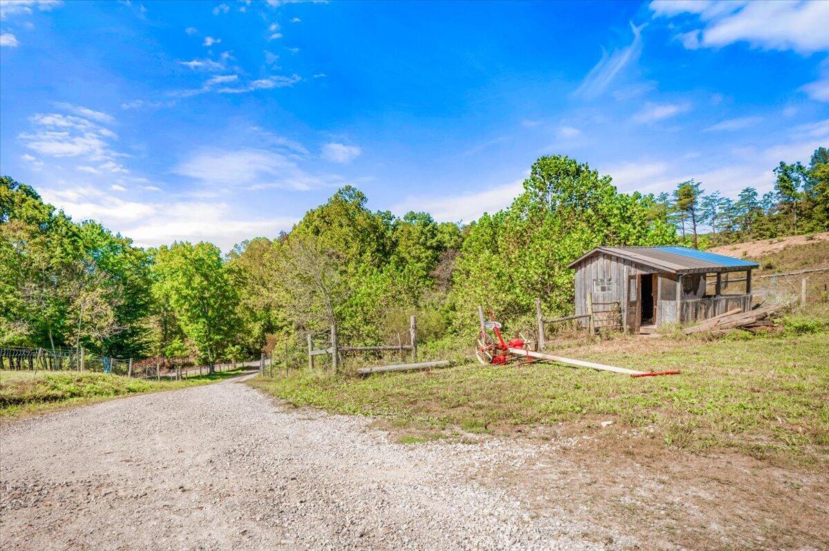 508 Ky-2002 Property Photo 42