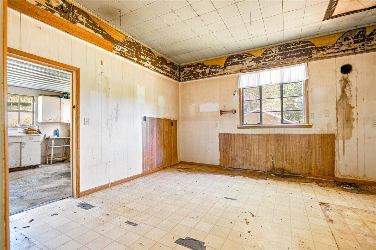 508 Ky-2002 Property Photo 50