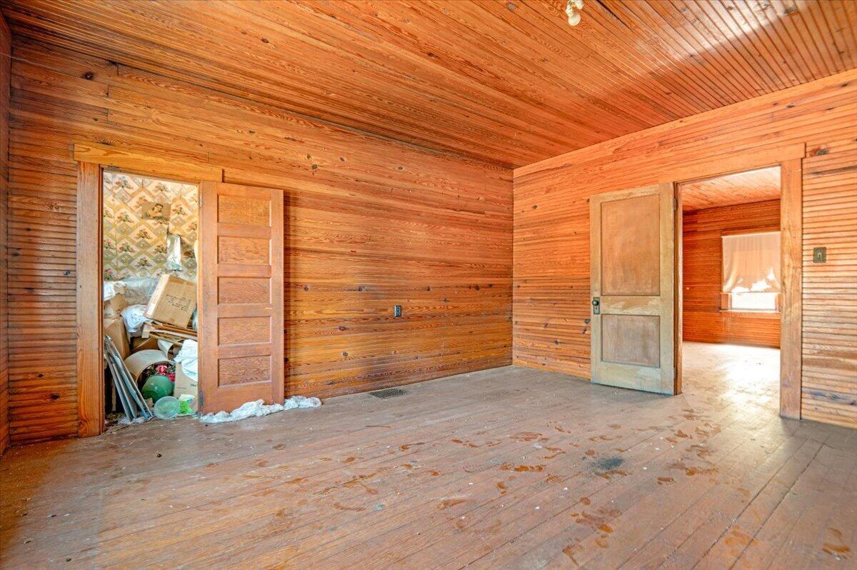 508 Ky-2002 Property Photo 56