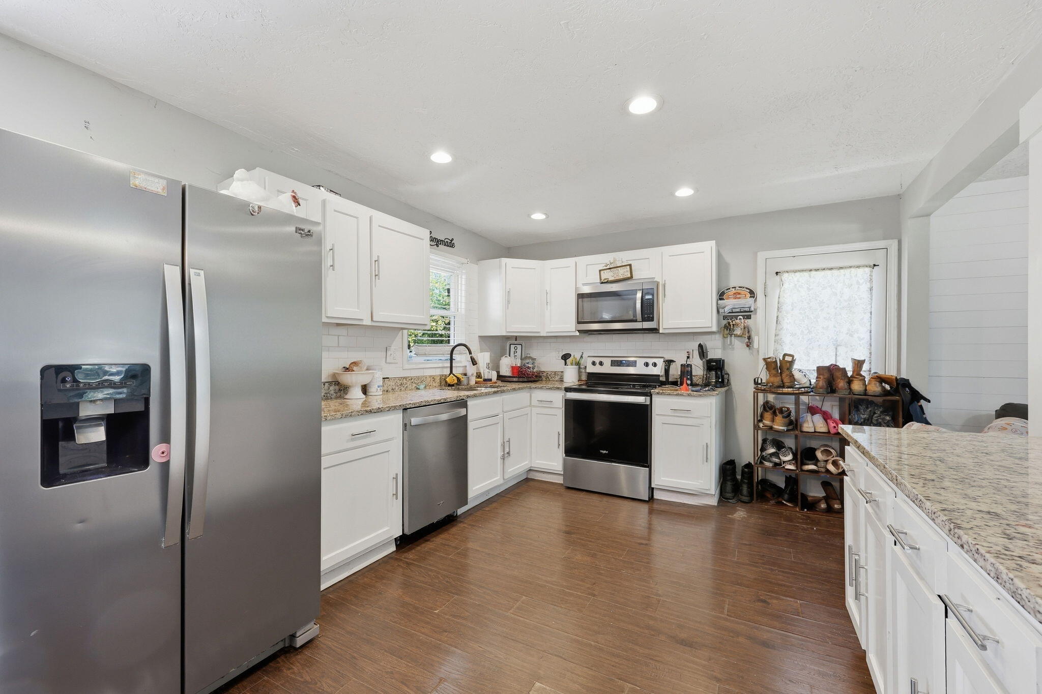 310 Center Street Property Photo 10