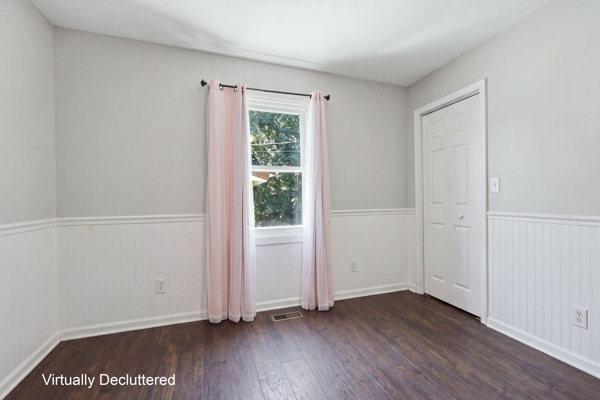 310 Center Street Property Photo 19