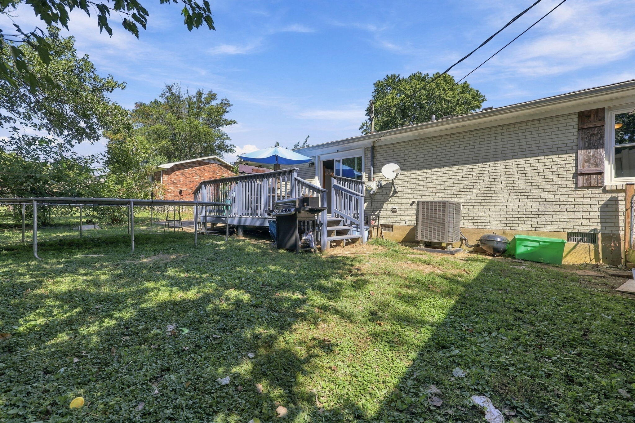 310 Center Street Property Photo 28