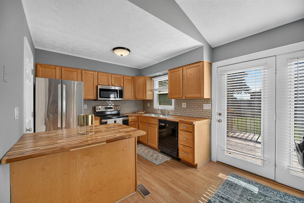 3736 Belleau Wood Drive Property Photo 13