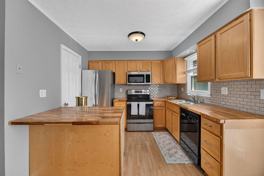 3736 Belleau Wood Drive Property Photo 15