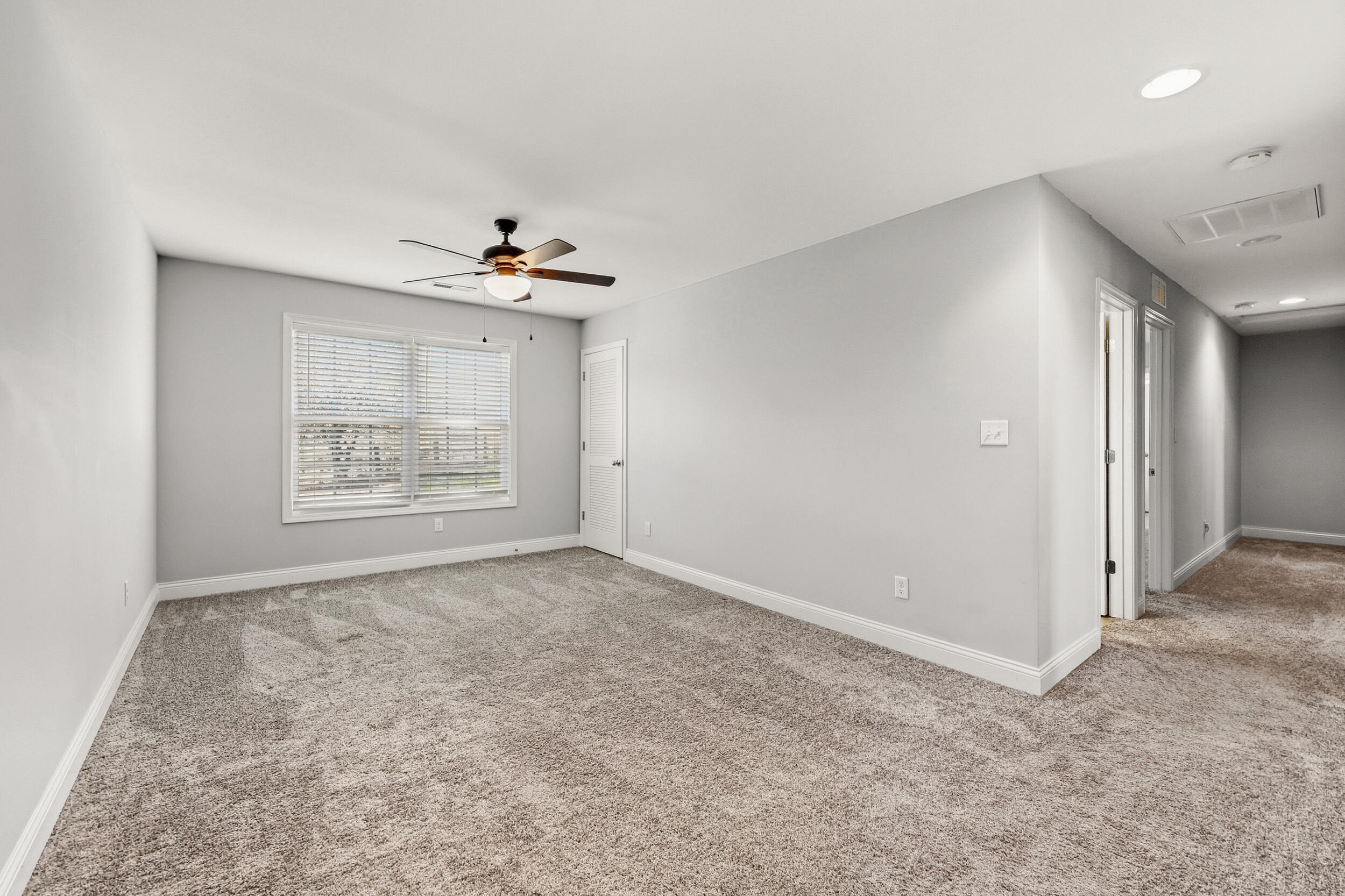 328 White Cliffs Lane Property Photo 19