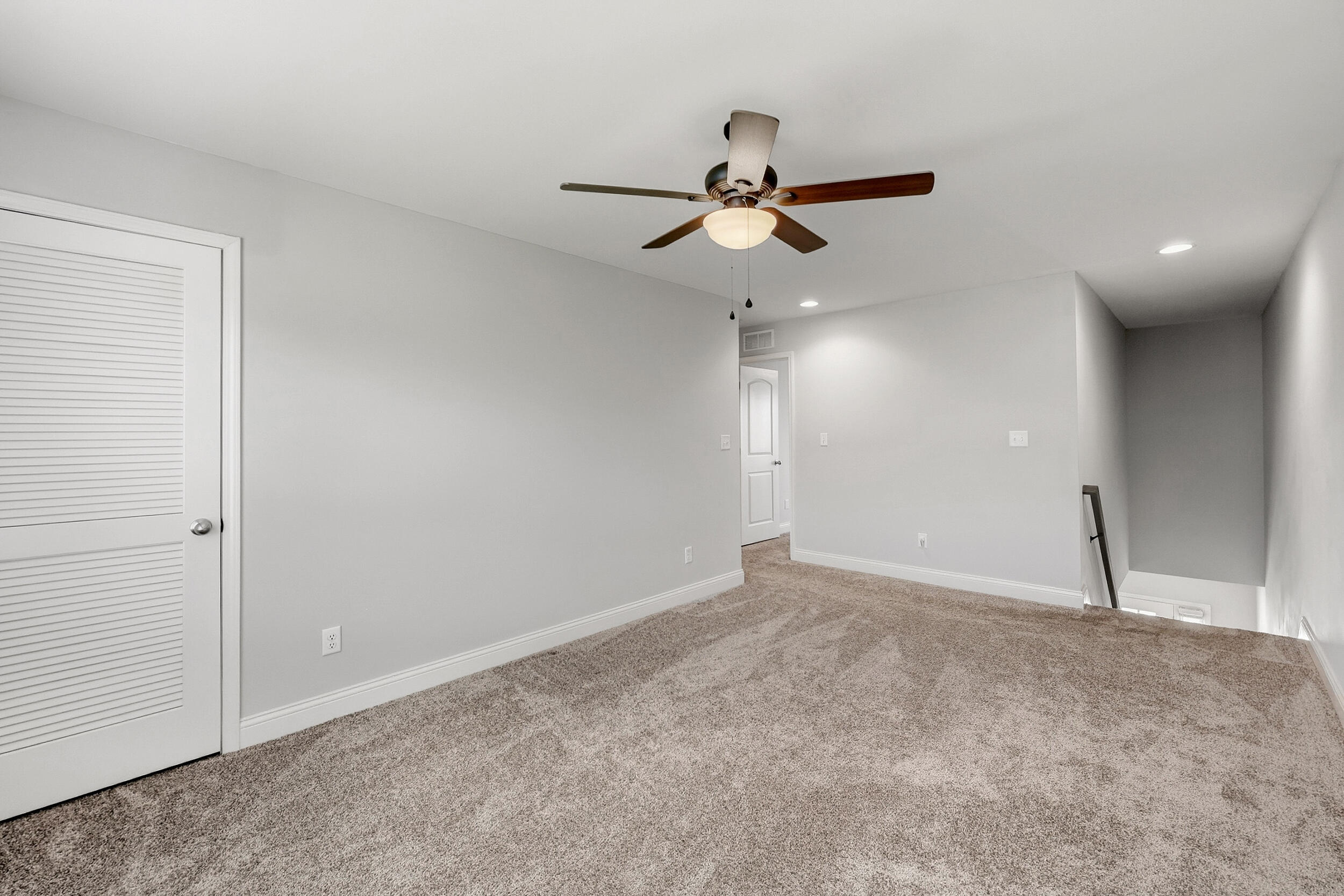 328 White Cliffs Lane Property Photo 20