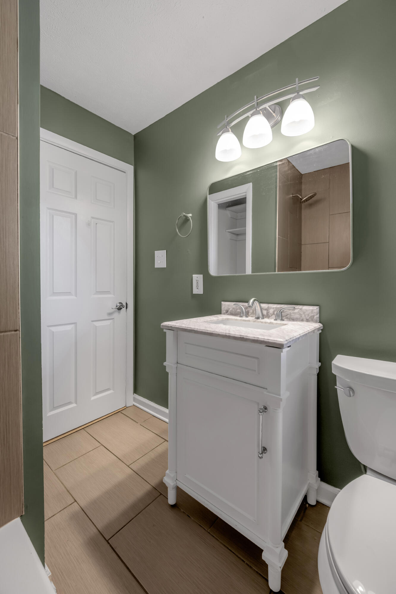 1653 Lindy Lane Property Photo 18