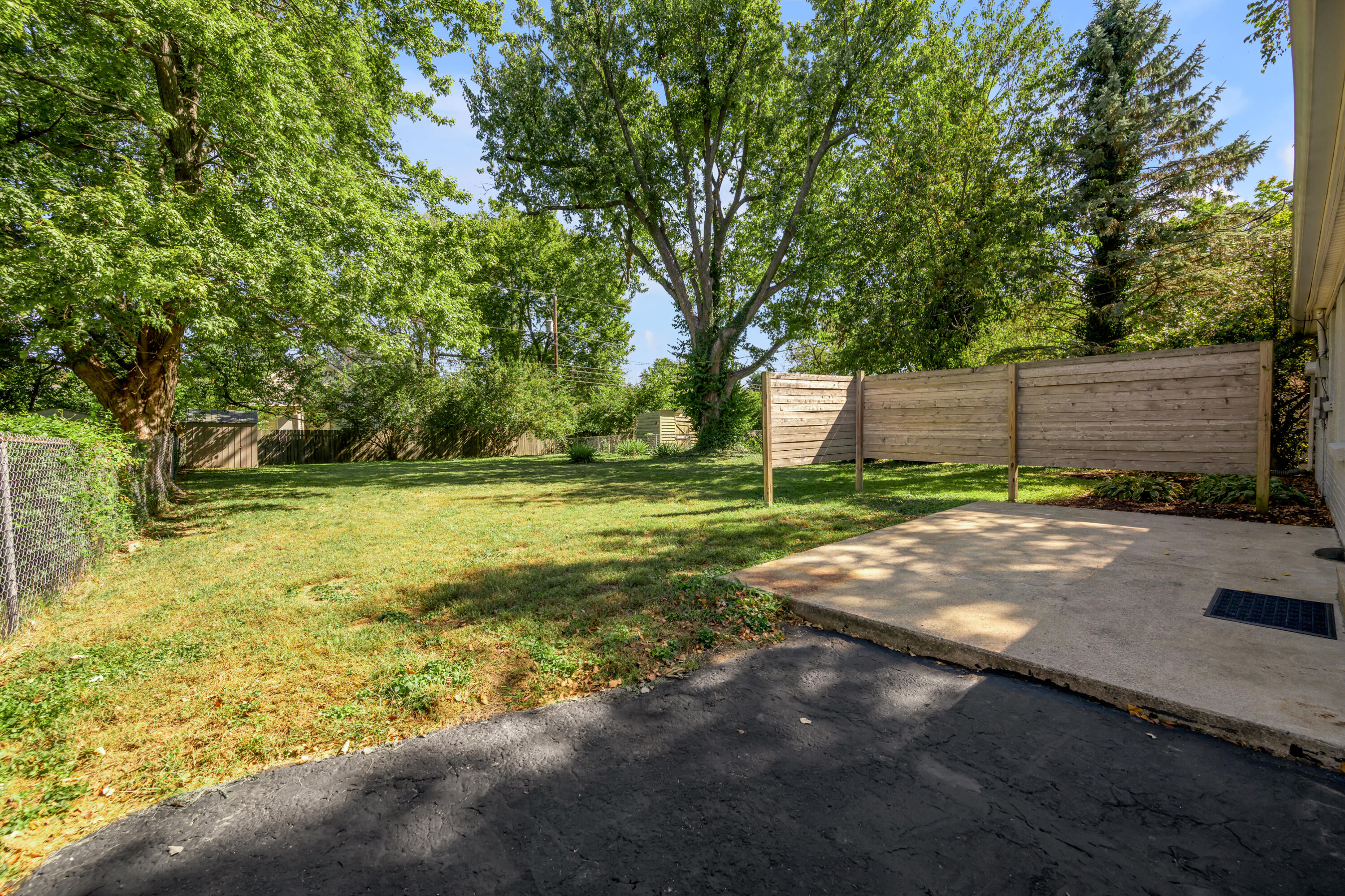 1653 Lindy Lane Property Photo 38