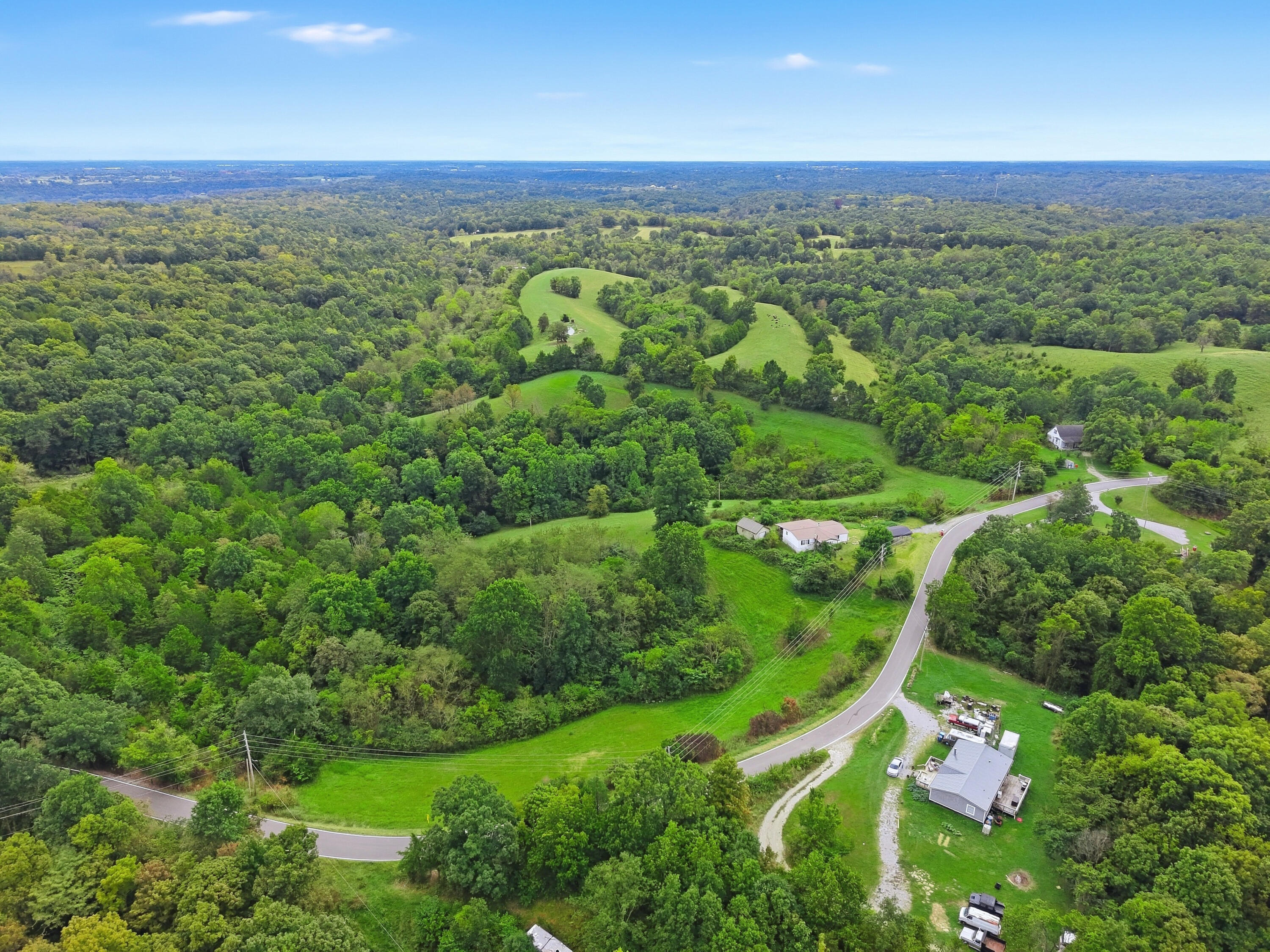 975 Flat Creek Road Property Photo 3