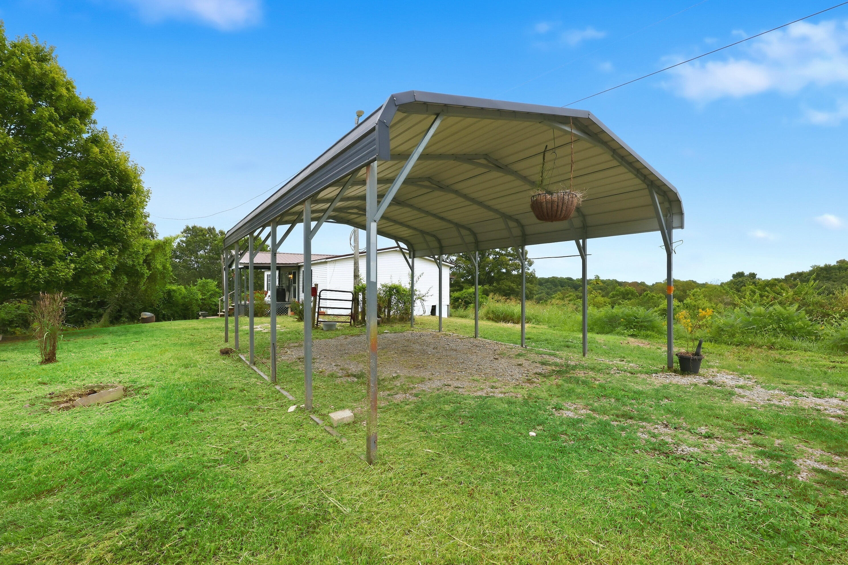 975 Flat Creek Road Property Photo 8