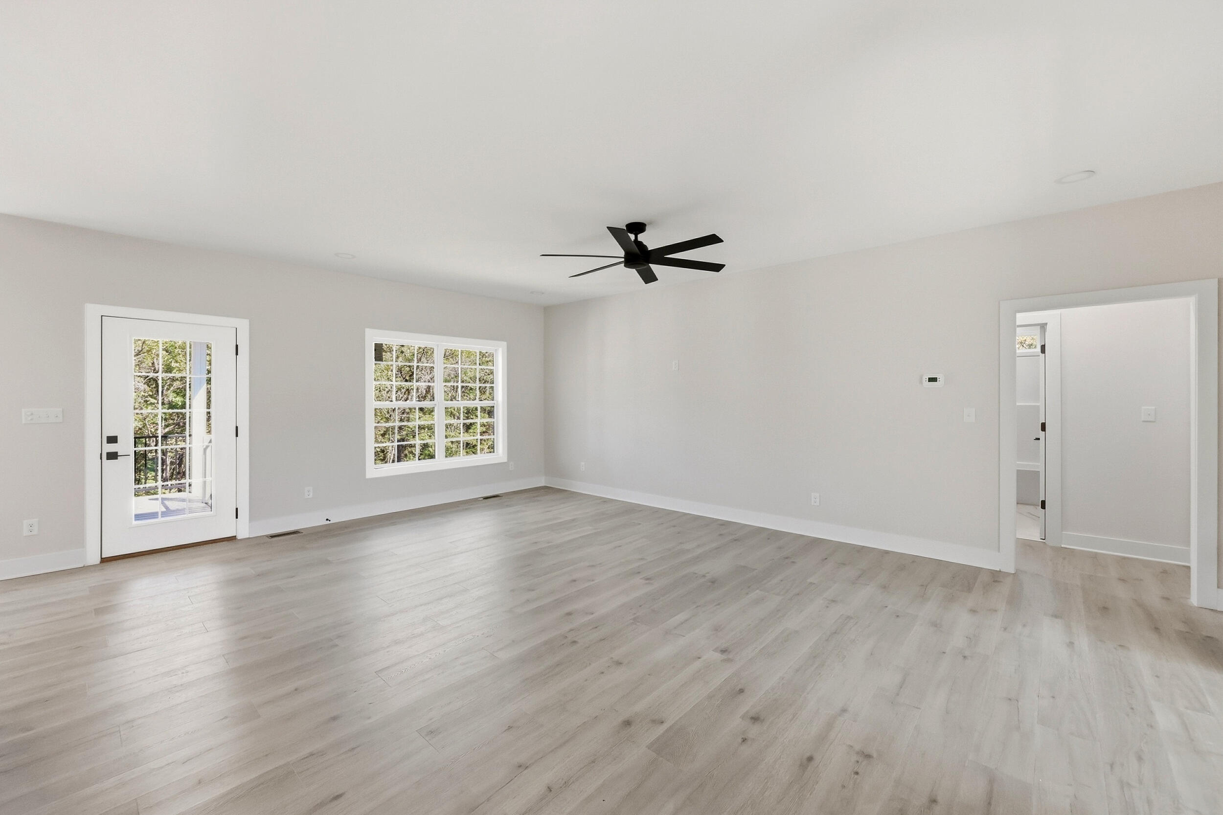 263 Harbor Village Drive Property Photo 3