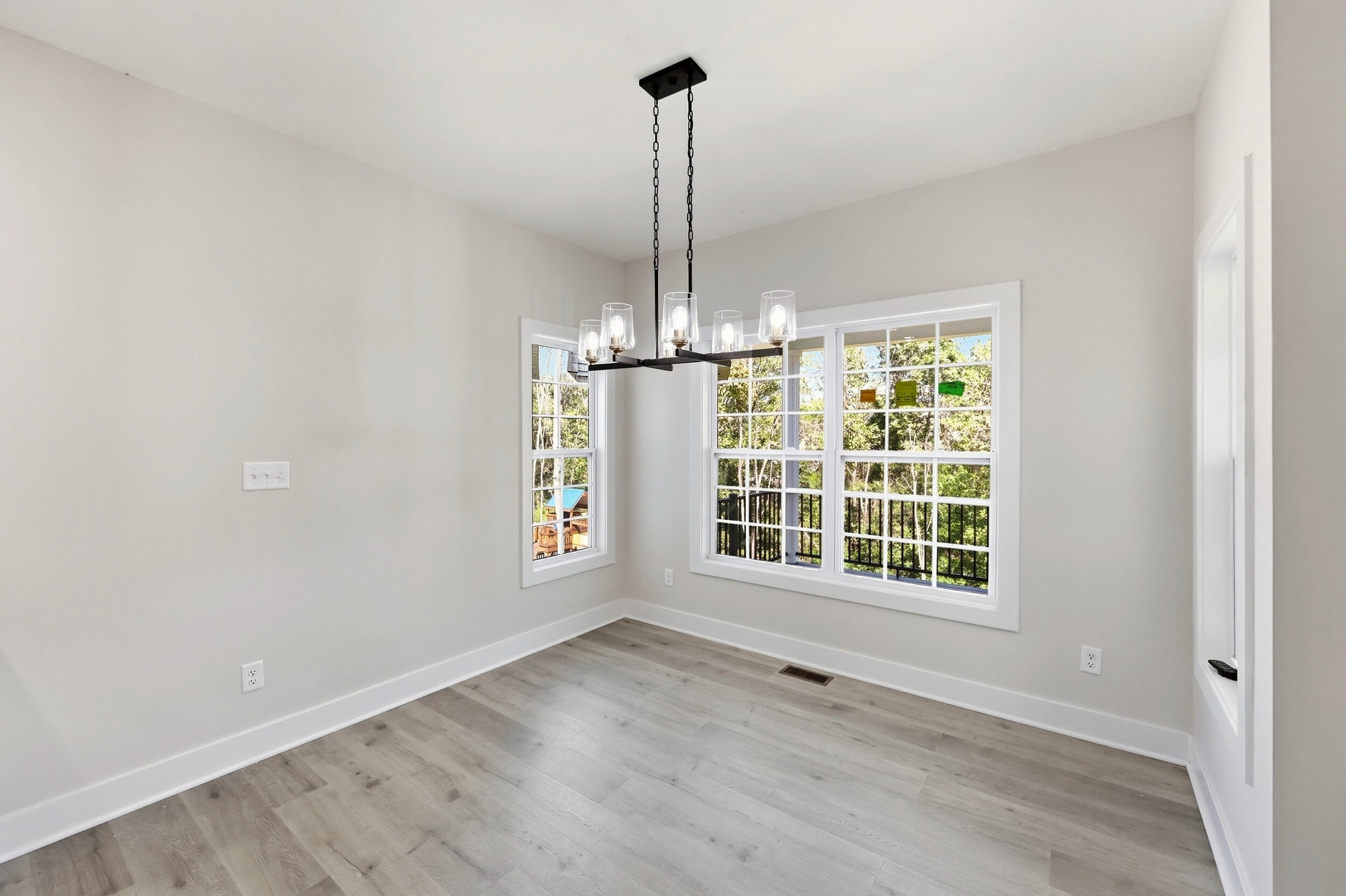 263 Harbor Village Drive Property Photo 8