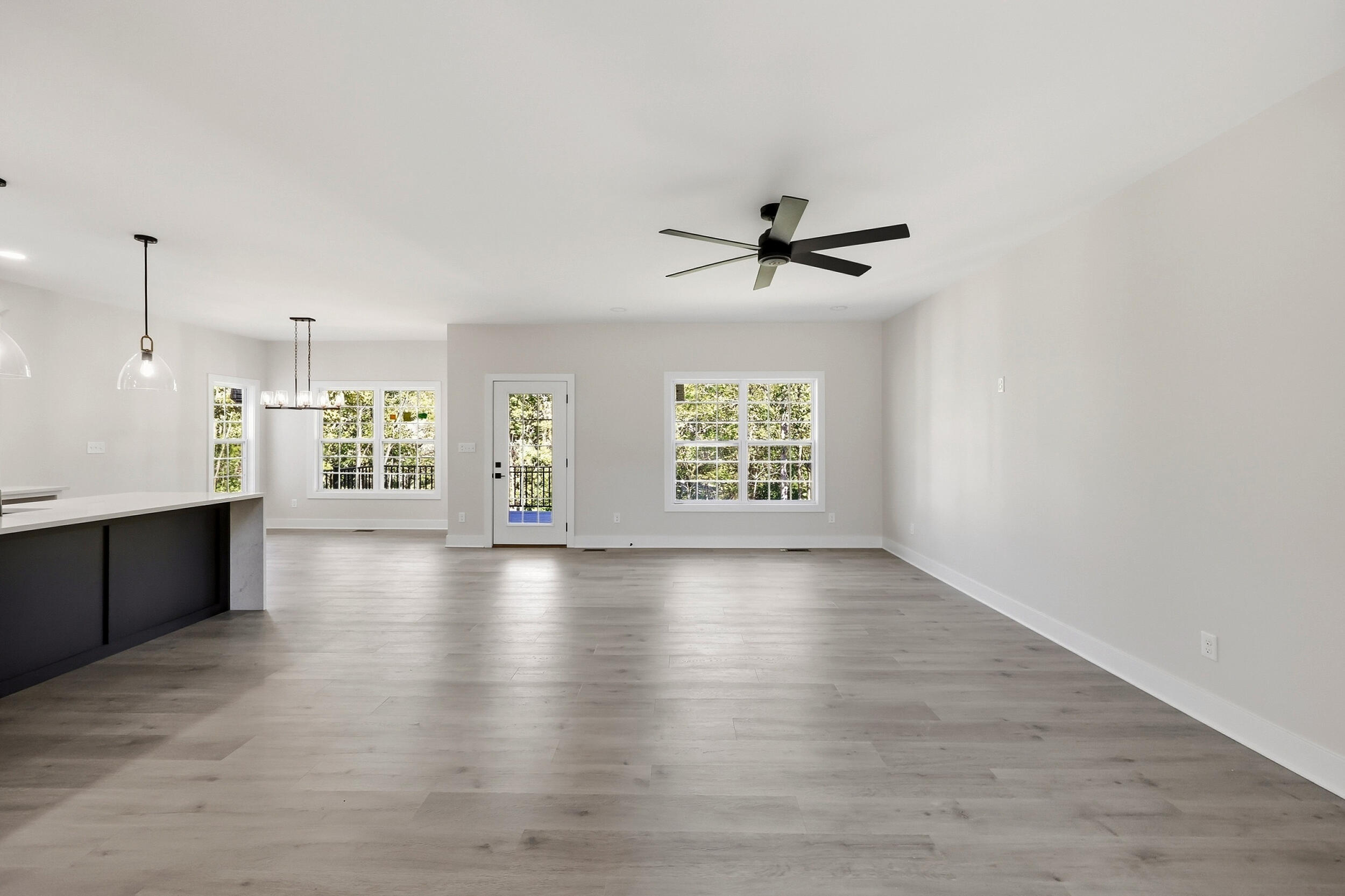 263 Harbor Village Drive Property Photo 12