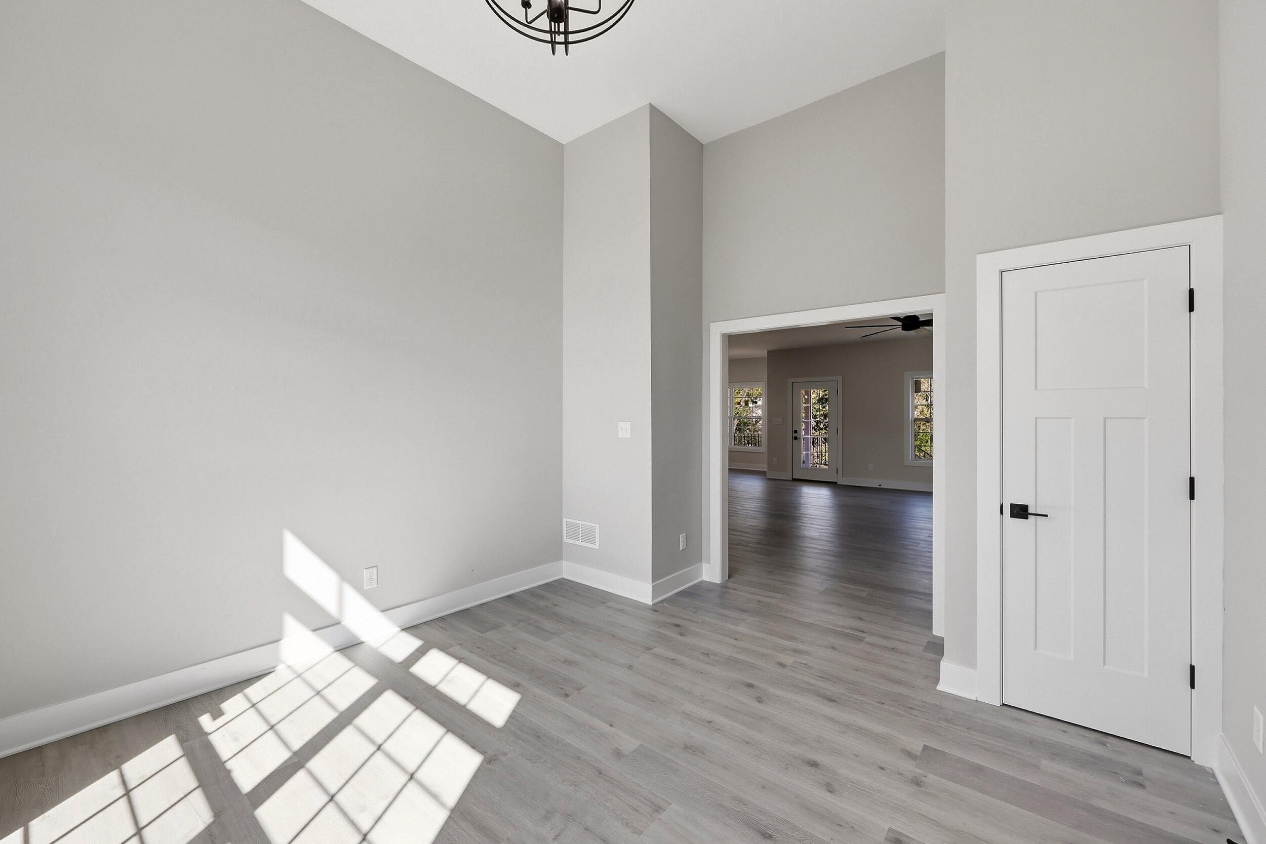 263 Harbor Village Drive Property Photo 14