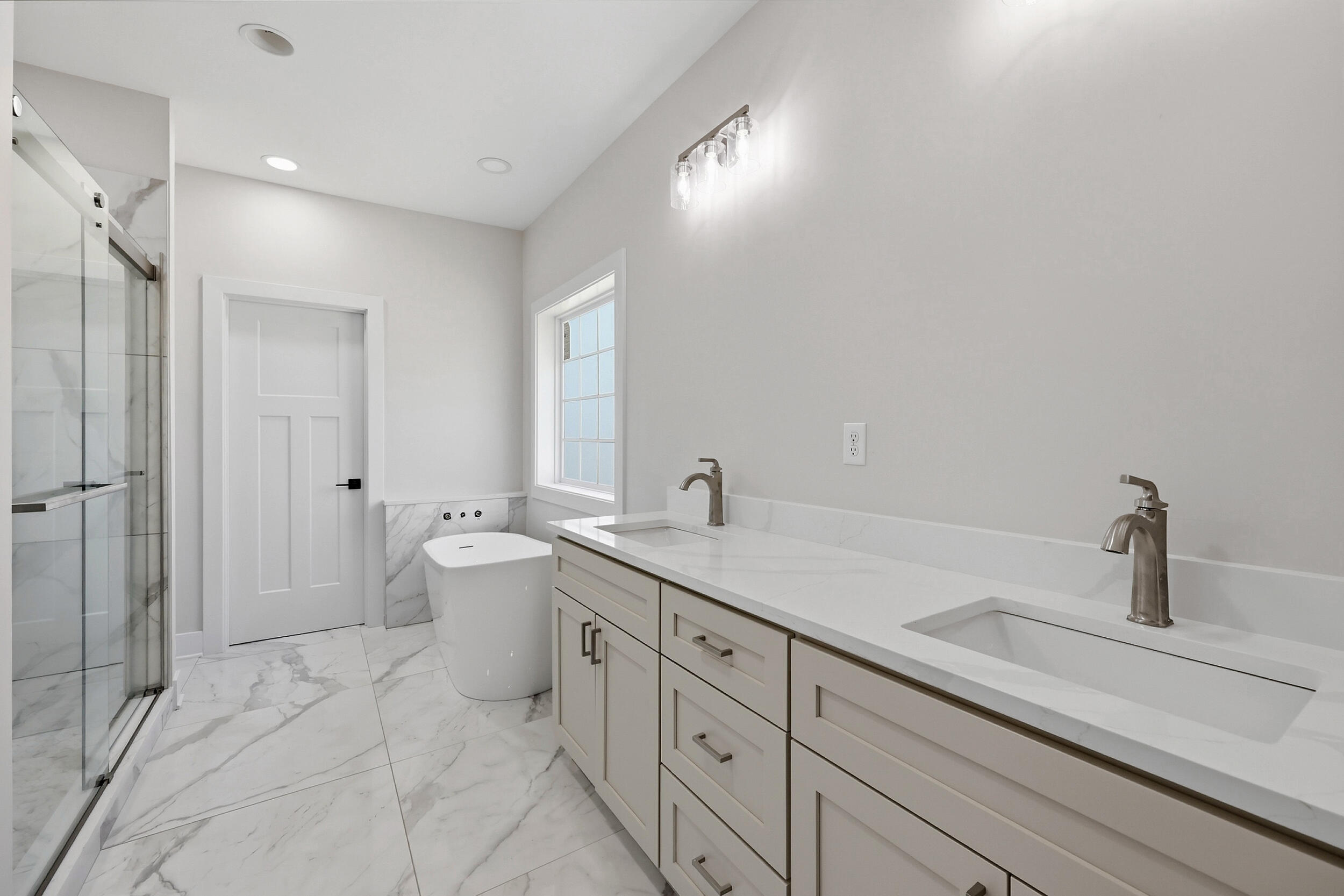 263 Harbor Village Drive Property Photo 17
