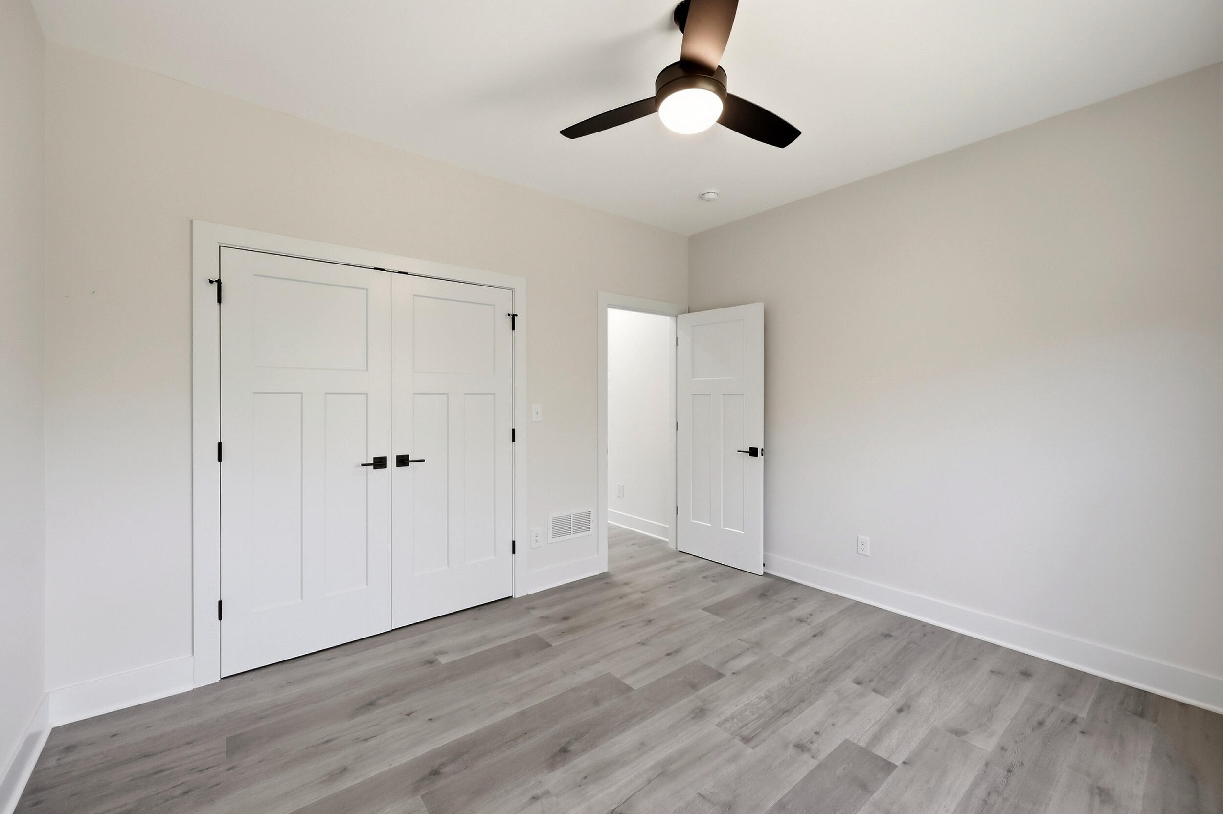 263 Harbor Village Drive Property Photo 28