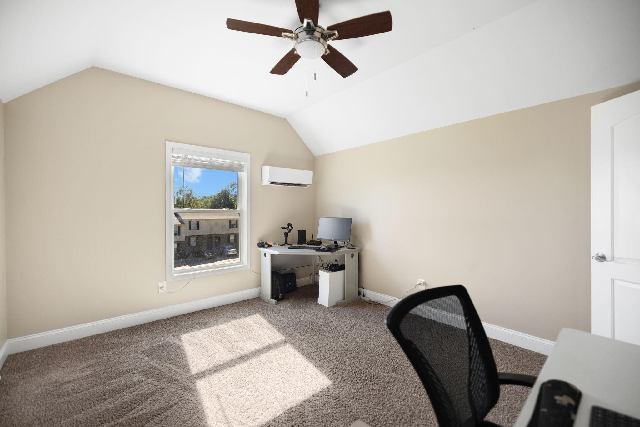 19 Victory Avenue Property Photo 28
