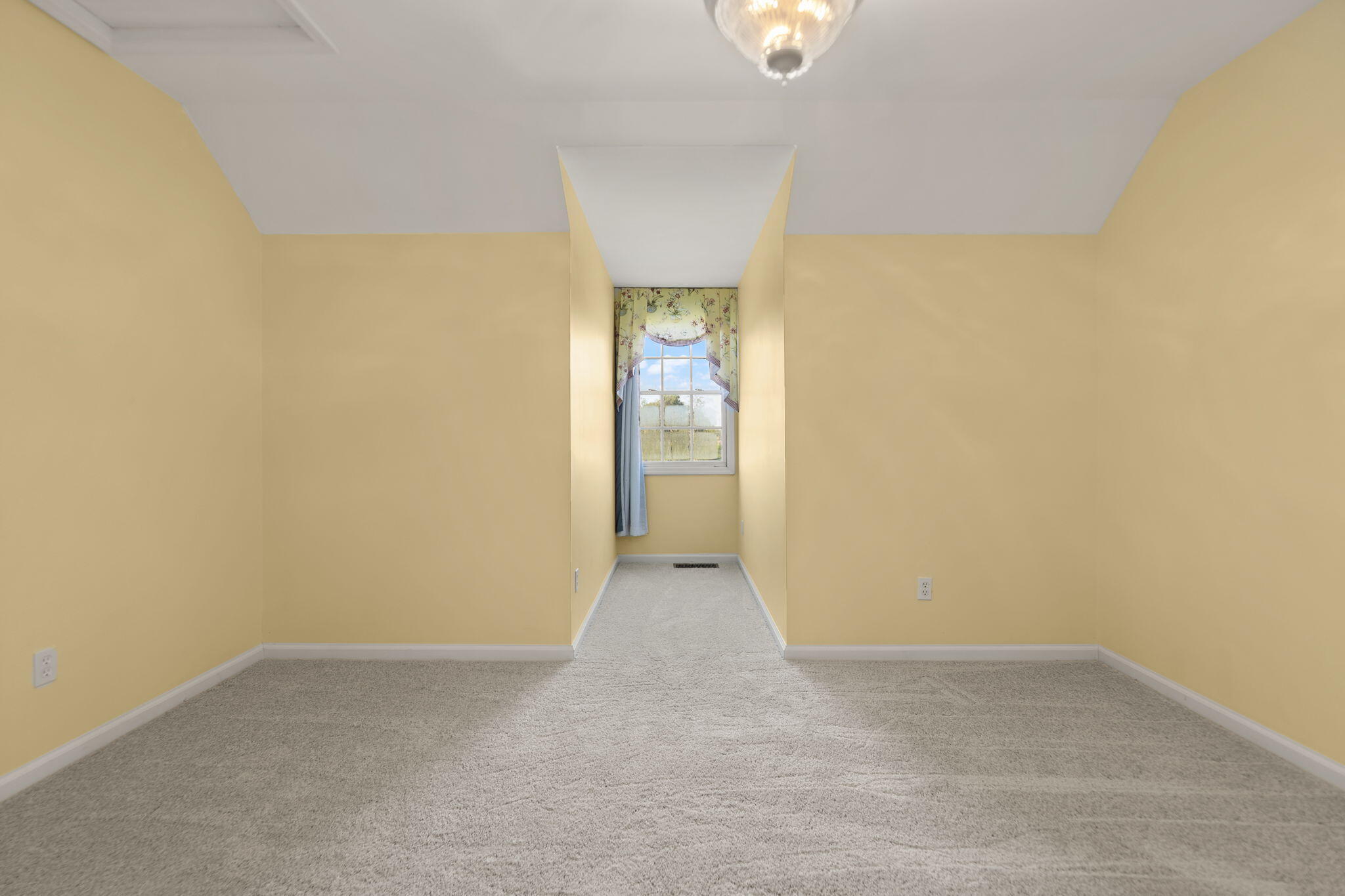 144 Highview Path Property Photo 36