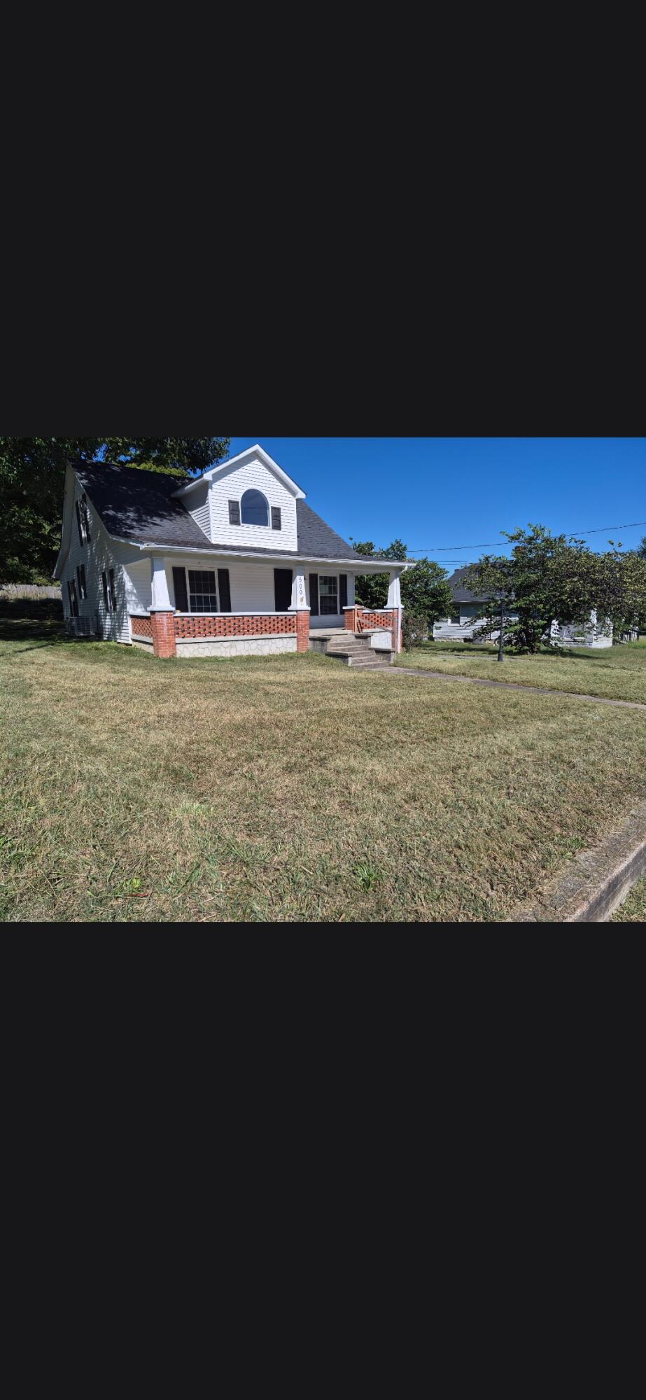 500 W Main Street Property Photo 1