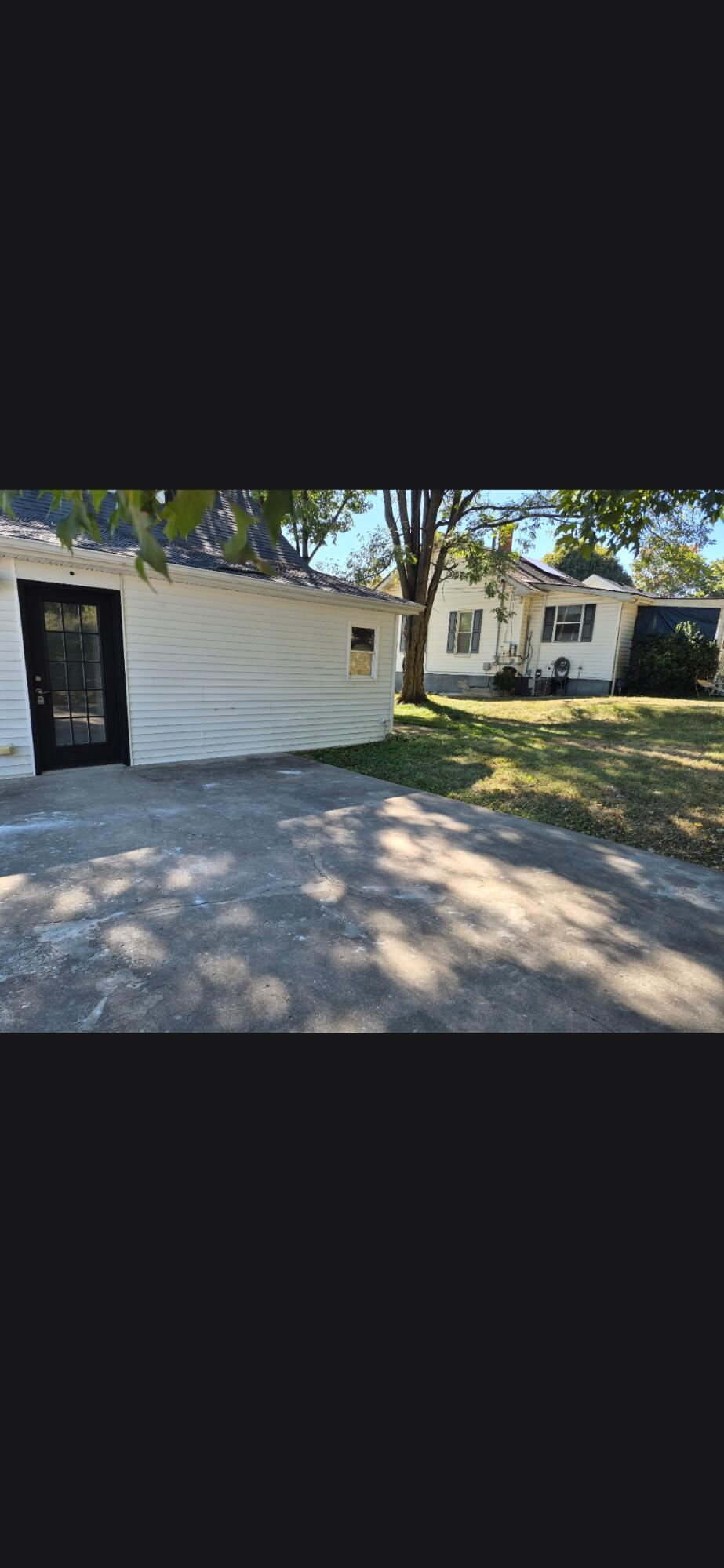 500 W Main Street Property Photo 3