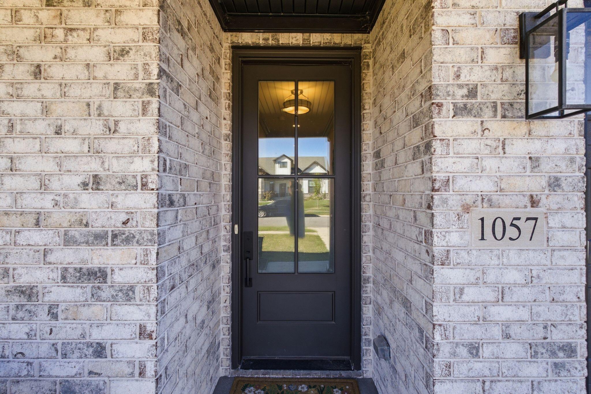 1057 Squirrel Nest Lane Property Photo 3