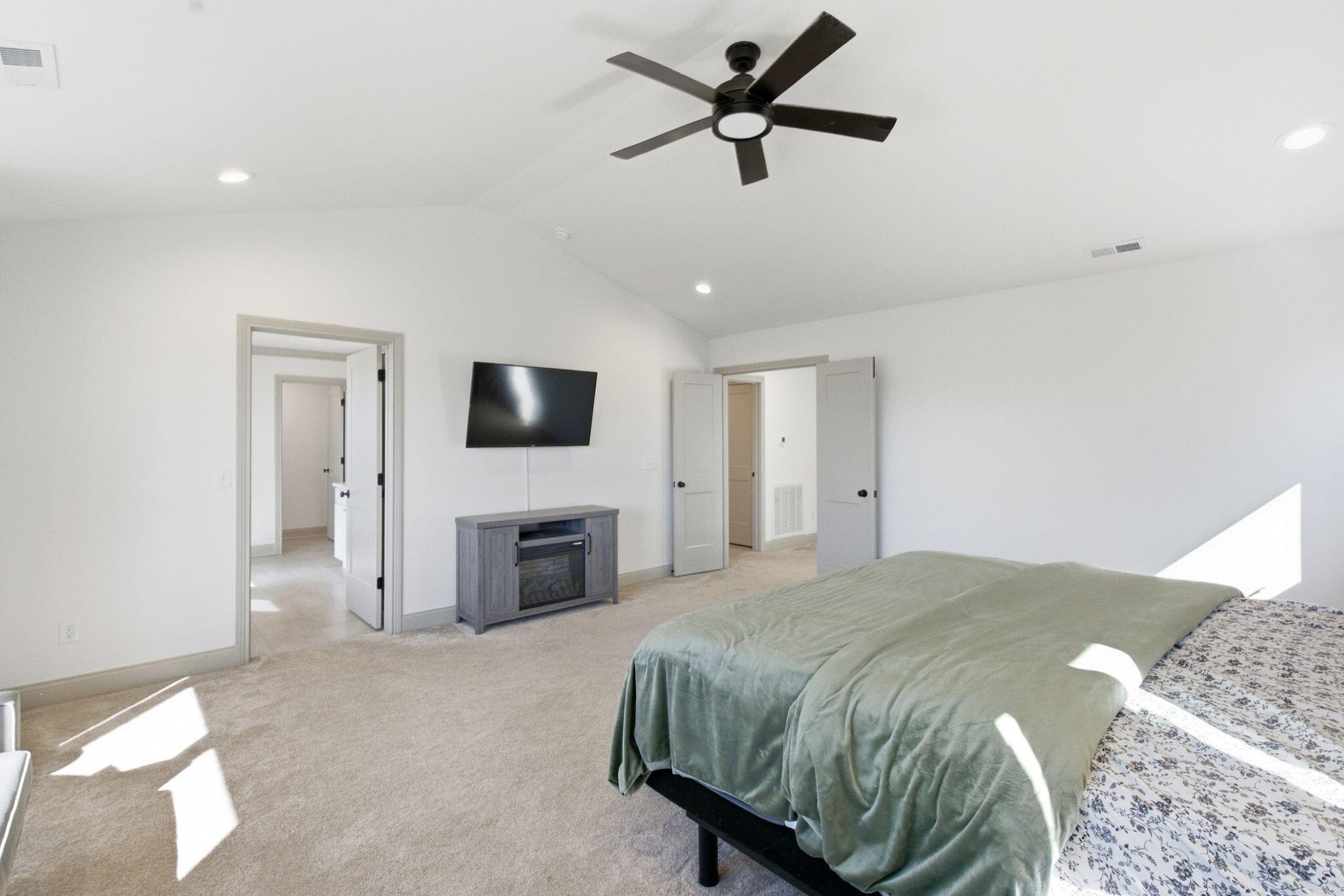 1057 Squirrel Nest Lane Property Photo 26