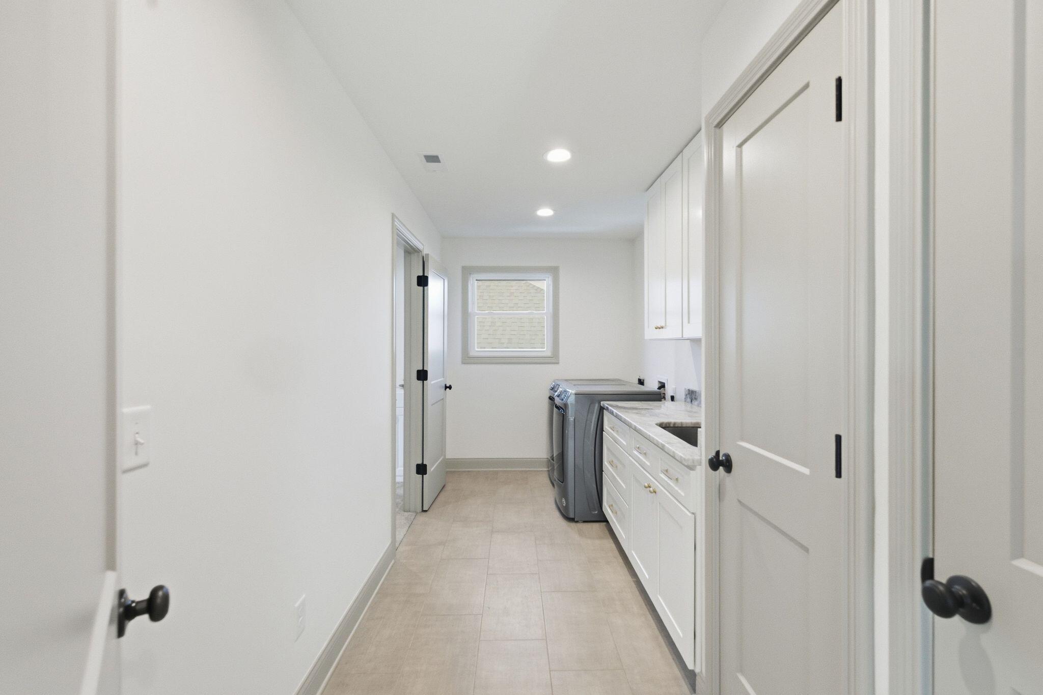 1057 Squirrel Nest Lane Property Photo 32
