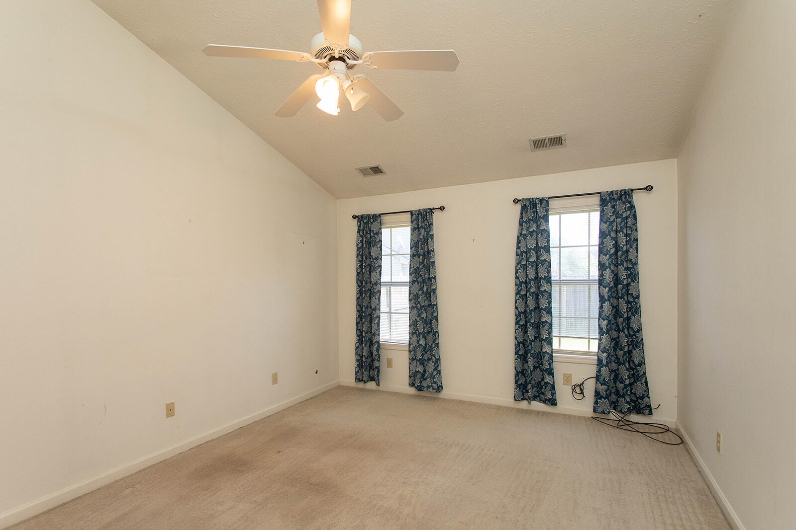 800 Burkewood Drive Property Photo 16