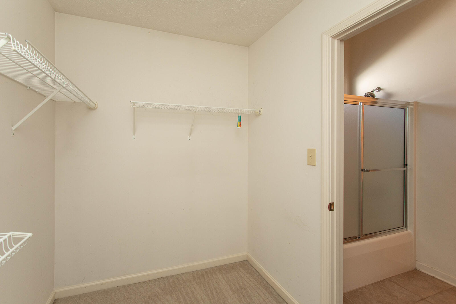 800 Burkewood Drive Property Photo 20