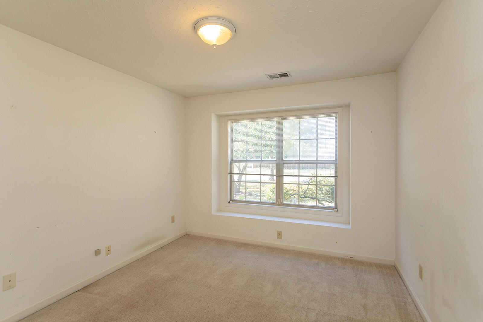 800 Burkewood Drive Property Photo 21