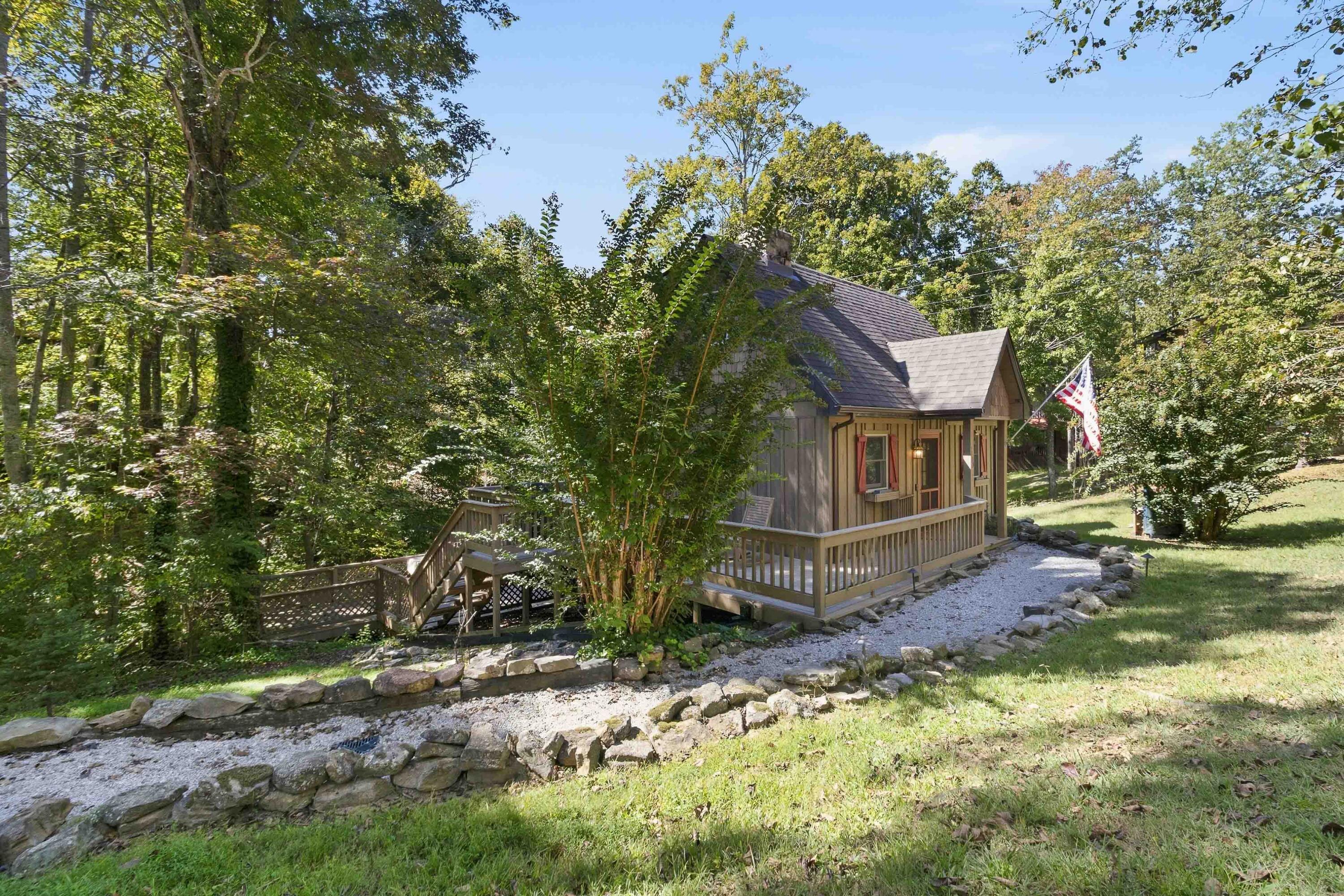 239 Enchanted Forest Way Property Photo 8