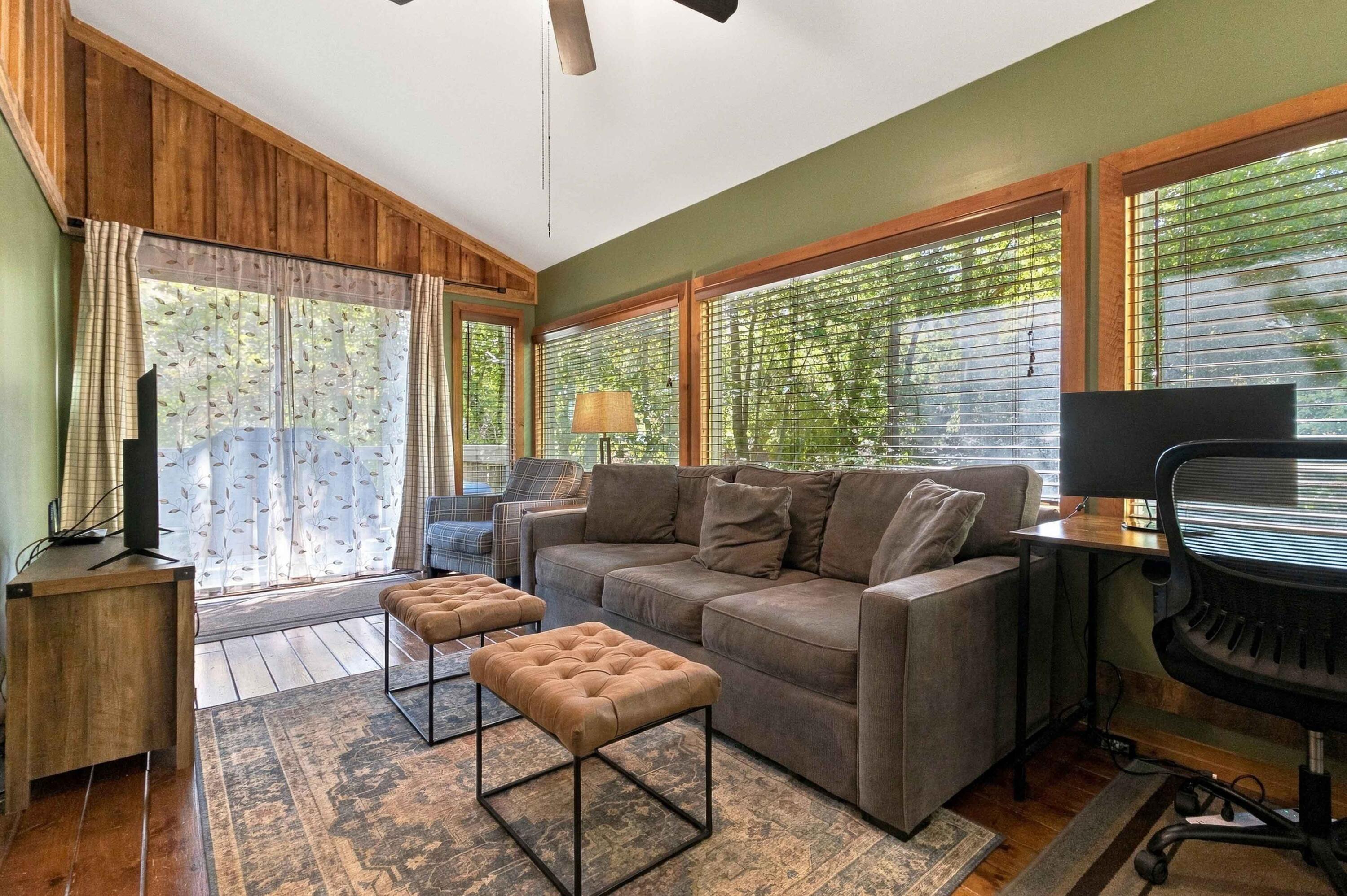 239 Enchanted Forest Way Property Photo 26