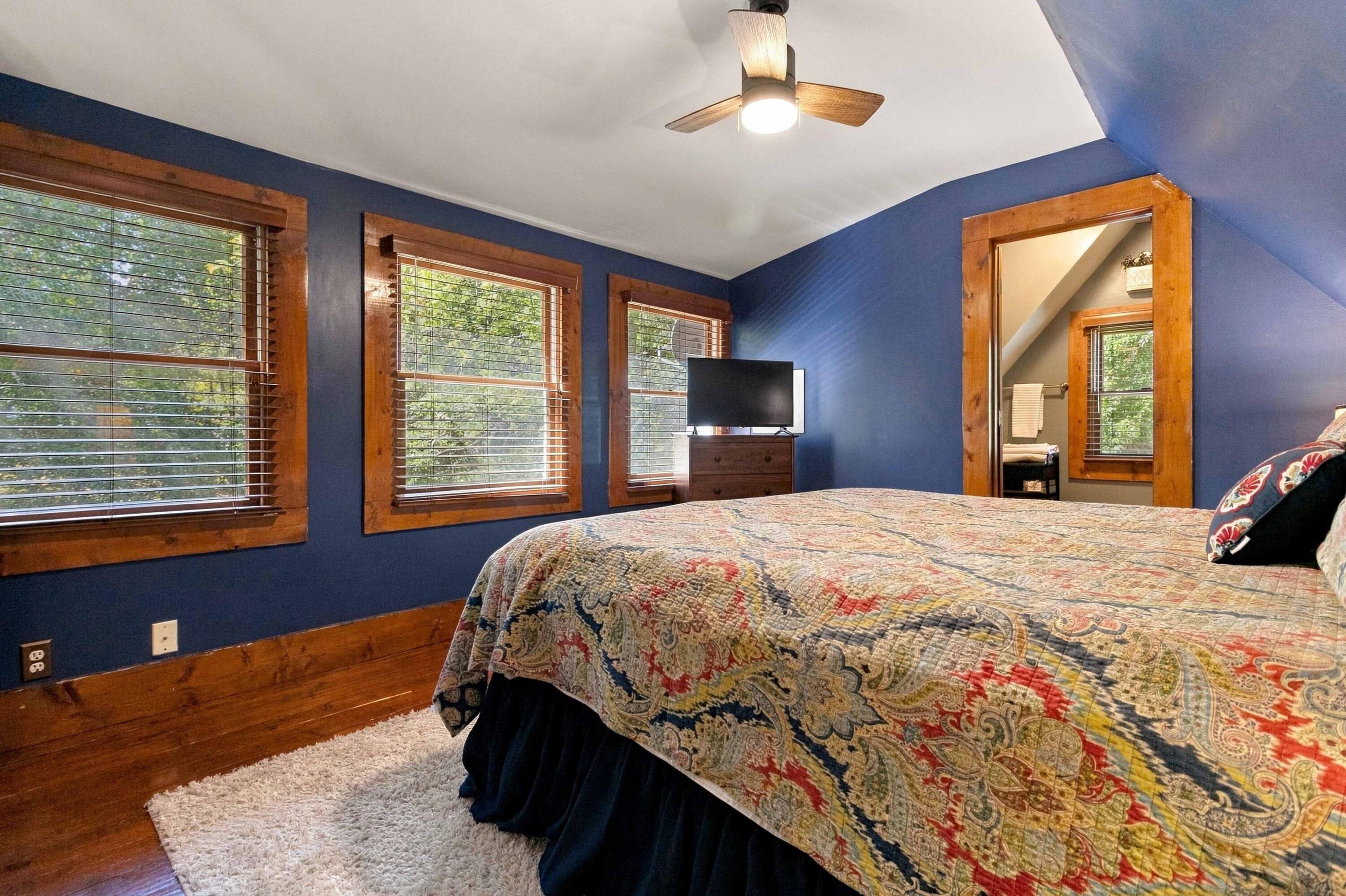239 Enchanted Forest Way Property Photo 32