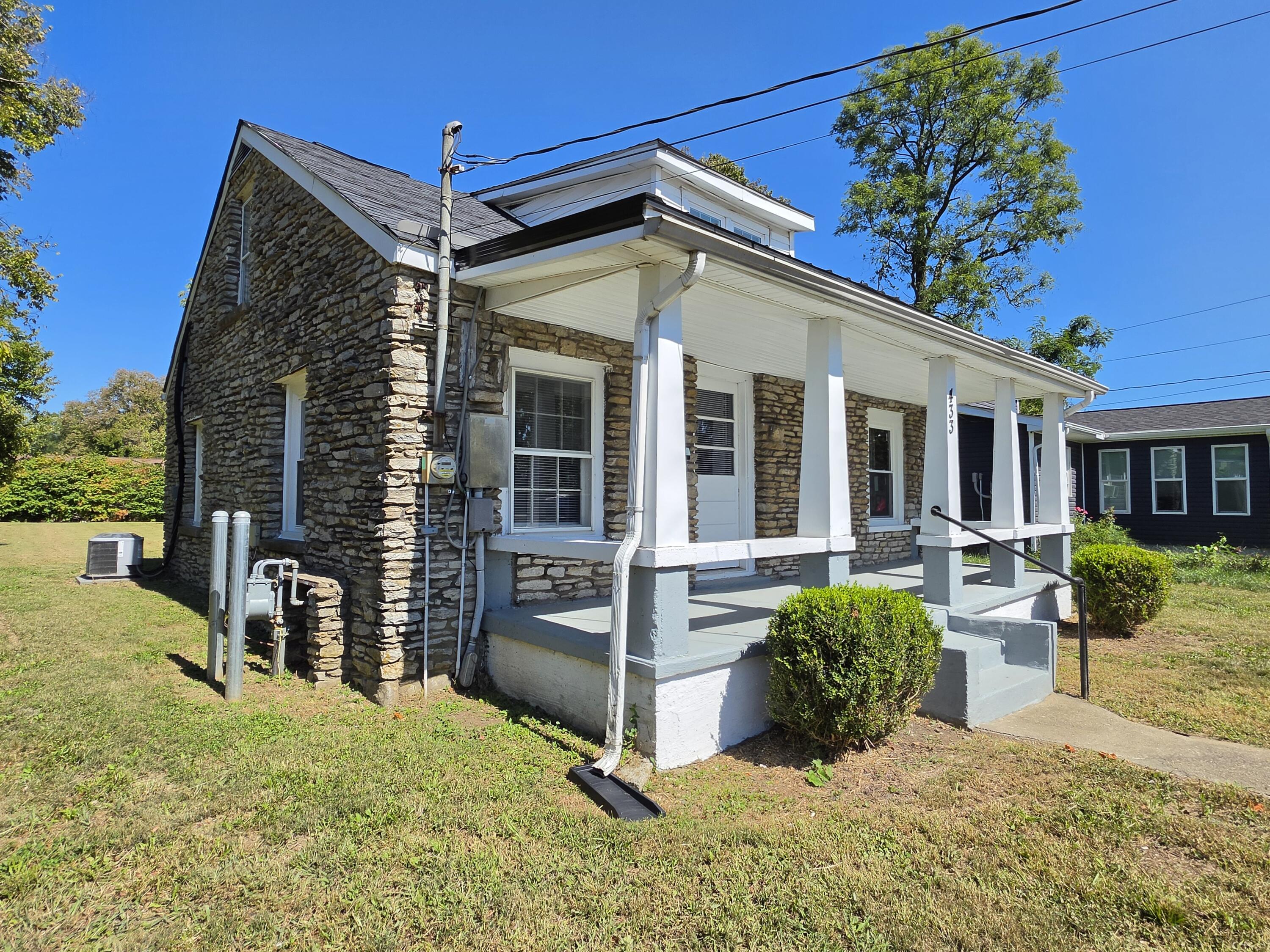 433 Main Avenue Property Photo 4