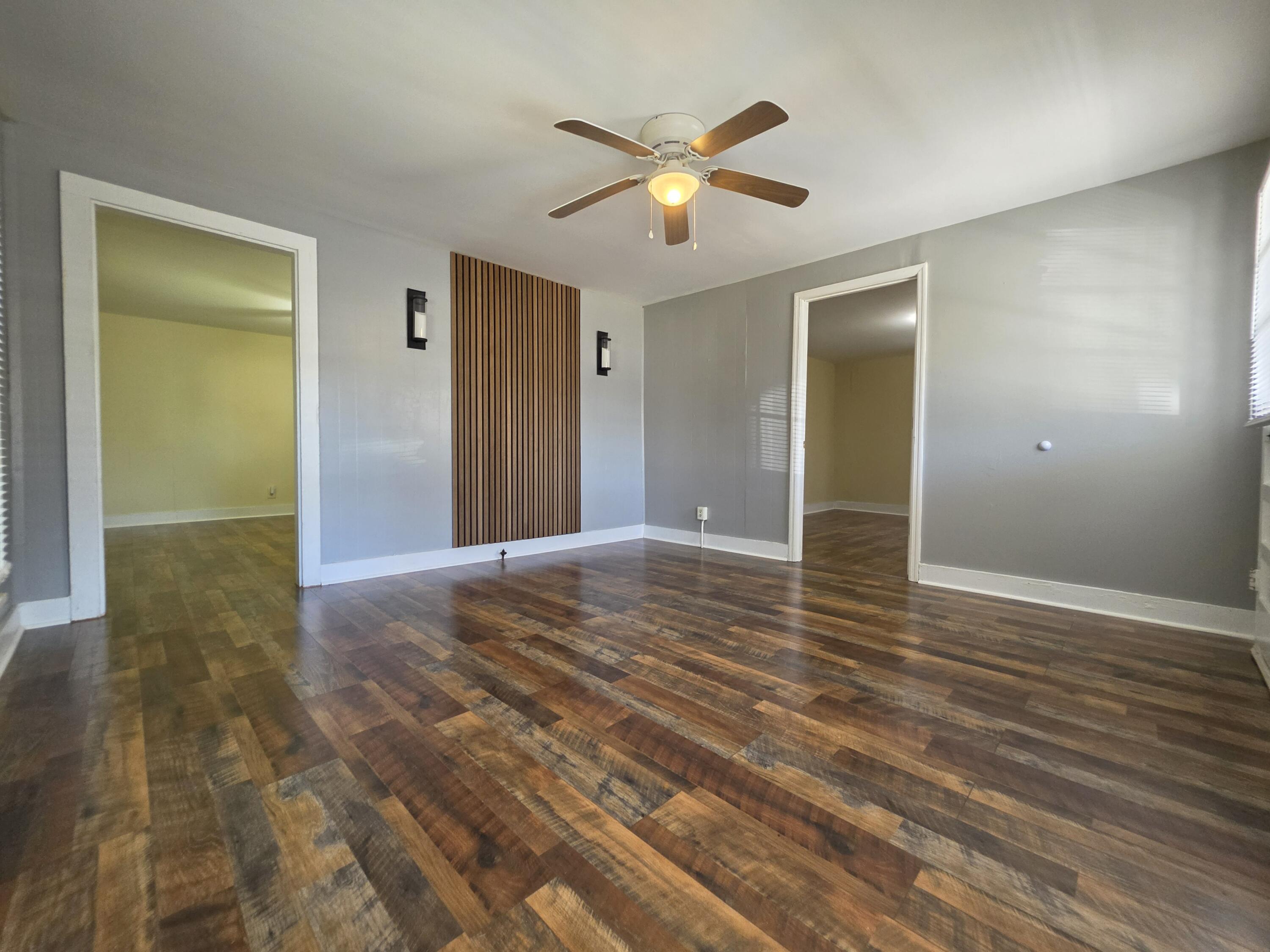 433 Main Avenue Property Photo 6