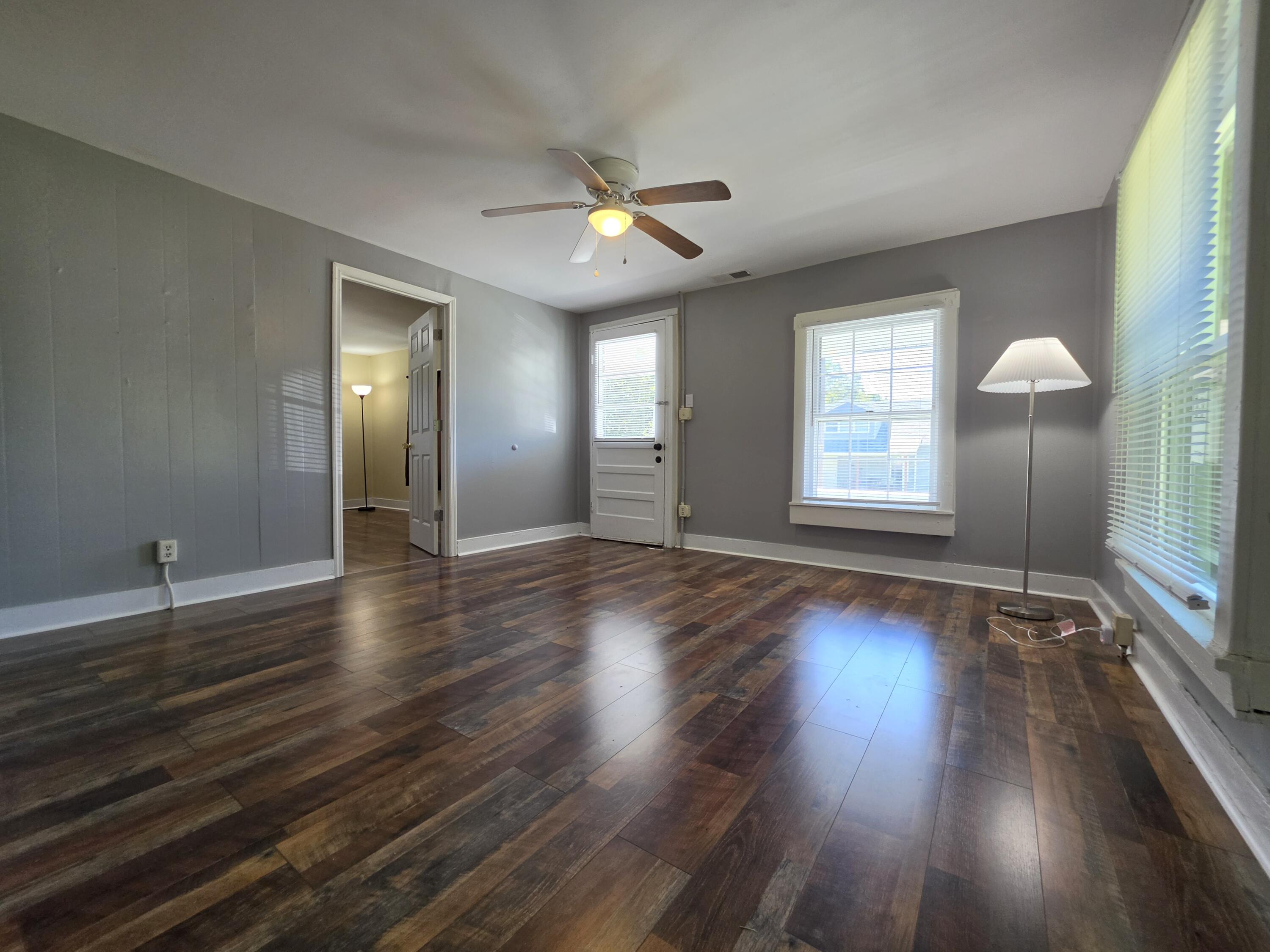 433 Main Avenue Property Photo 7