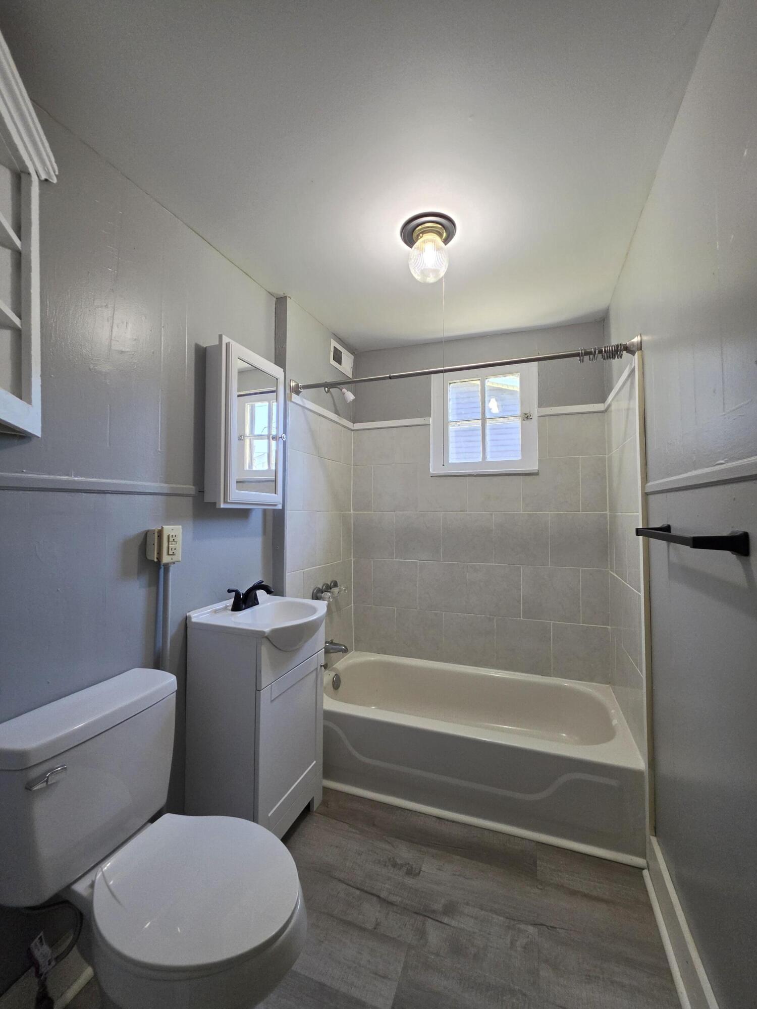 433 Main Avenue Property Photo 12